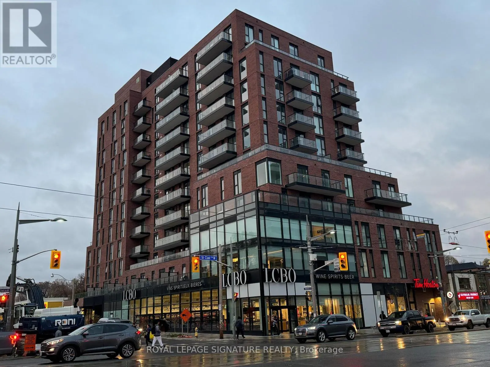 411 - 185 ALBERTA AVENUE
