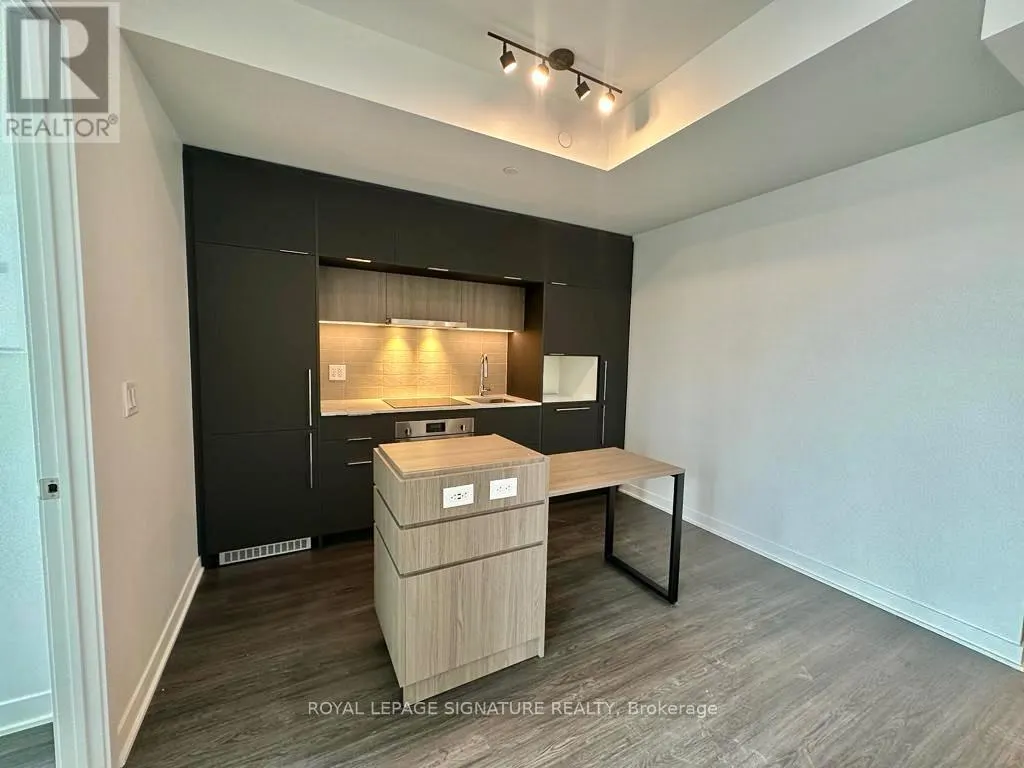 411 - 185 ALBERTA AVENUE
