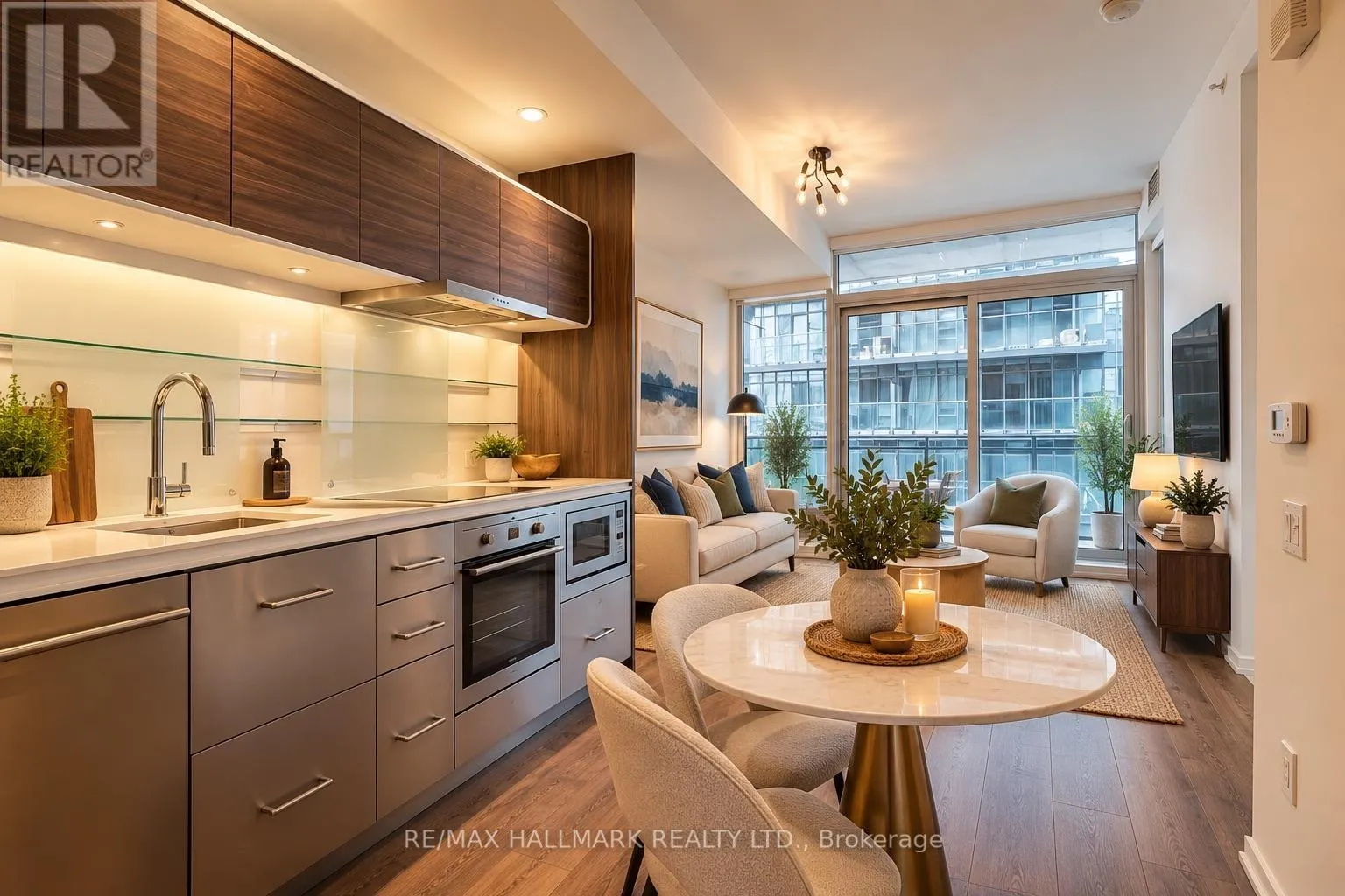 3805 - 45 CHARLES STREET E
