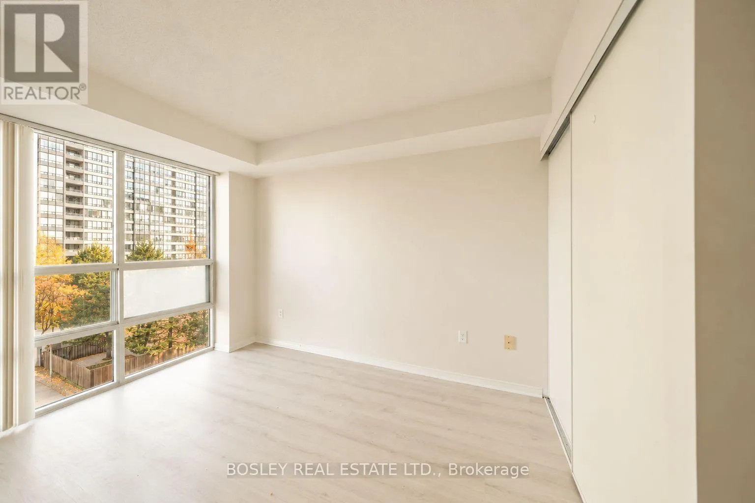 502 - 1 PEMBERTON AVENUE
