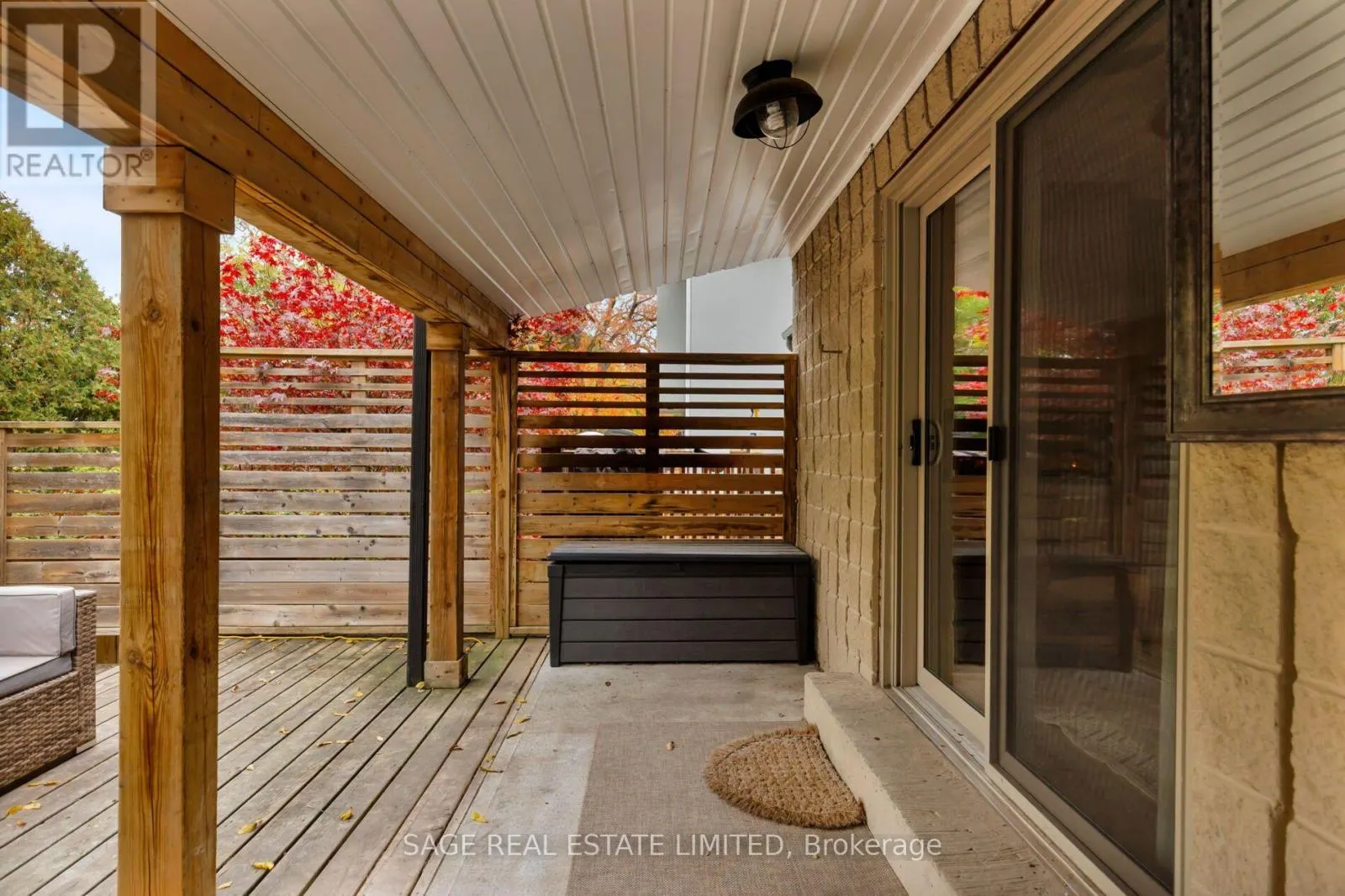 232 CASTLEFIELD AVENUE
