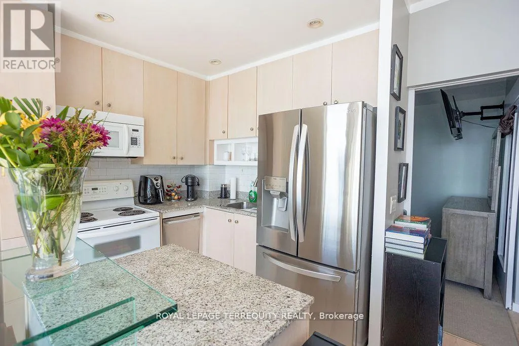 3108 - 8 YORK STREET
