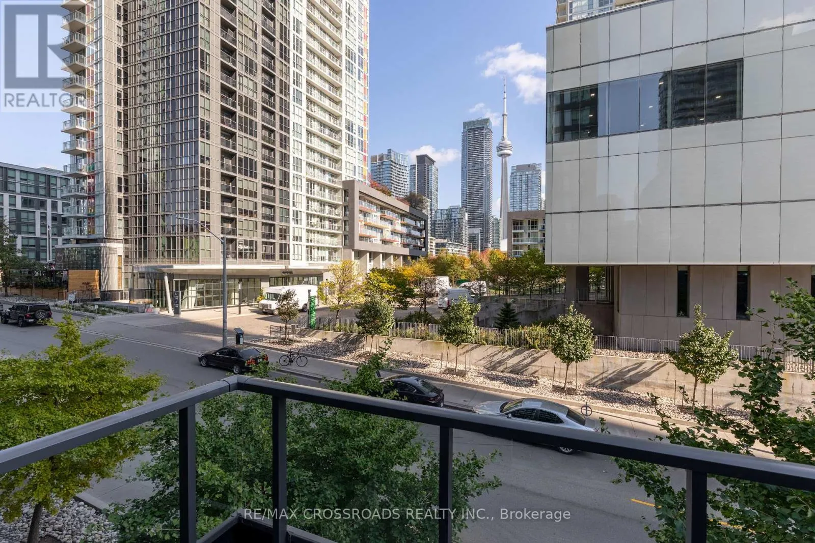 TH05 - 58 QUEENS WHARF ROAD