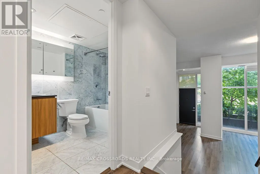 TH05 - 58 QUEENS WHARF ROAD