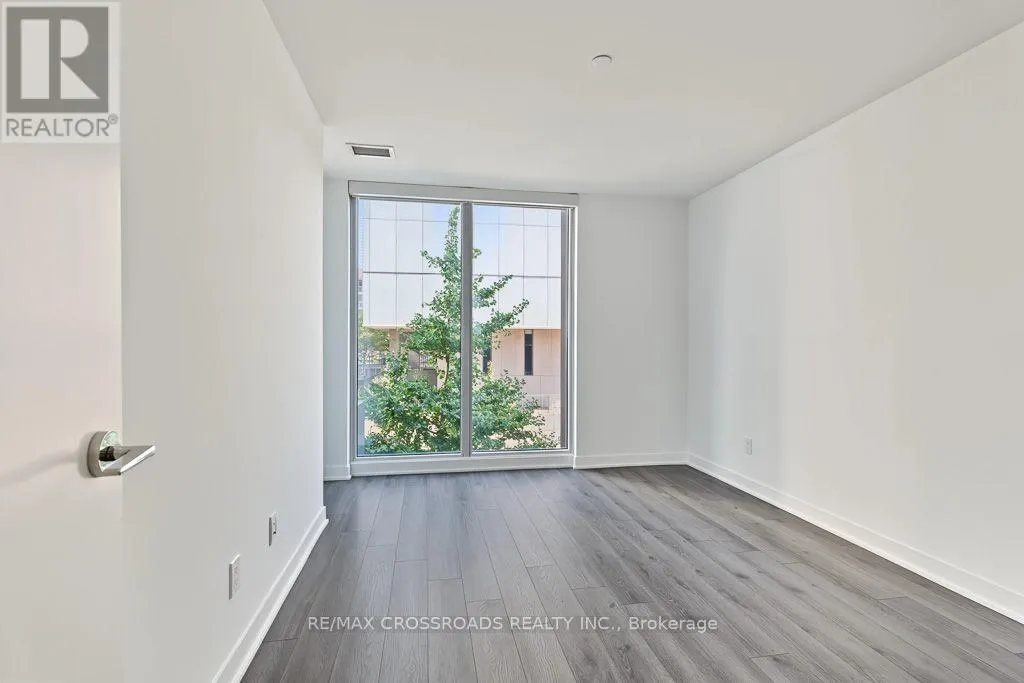 TH05 - 58 QUEENS WHARF ROAD