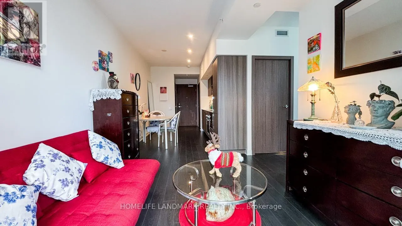18 - 19 BATHURST STREET