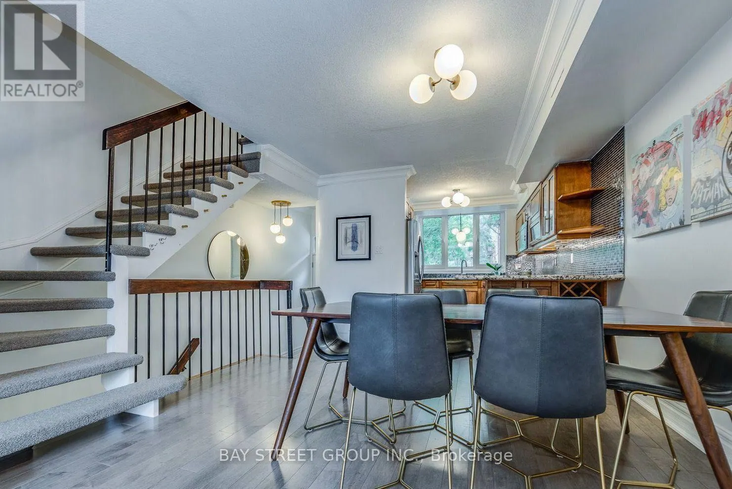 ROOM 2 - 217 MUTUAL STREET