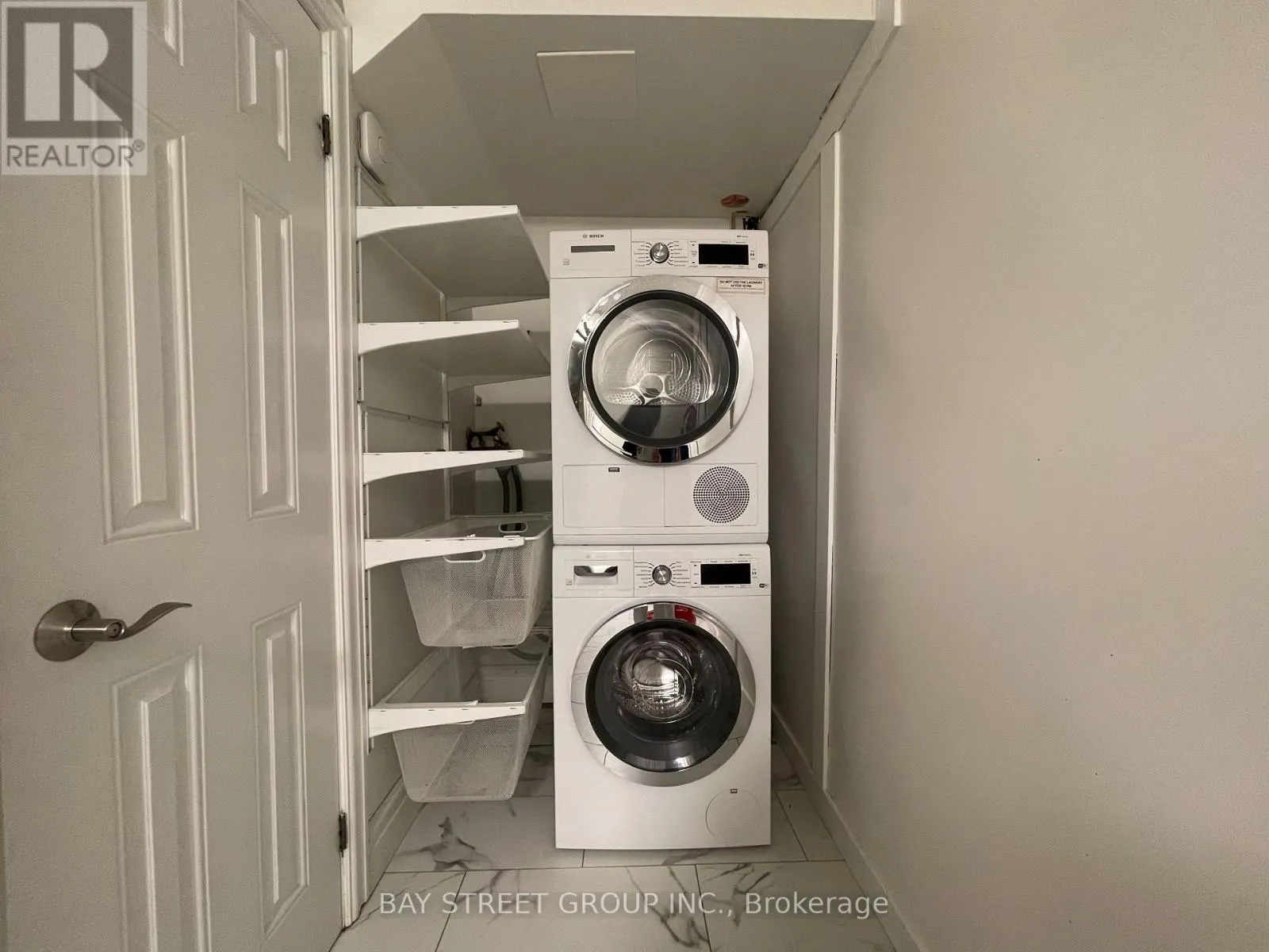 ROOM 2 - 217 MUTUAL STREET