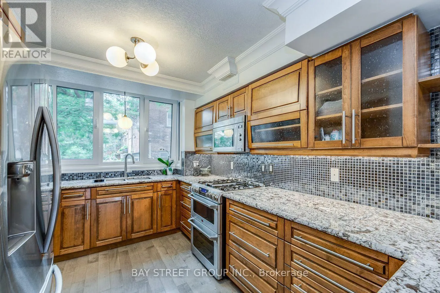ROOM 2 - 217 MUTUAL STREET