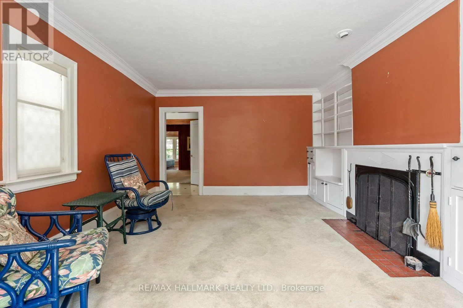 48 CHATSWORTH DRIVE