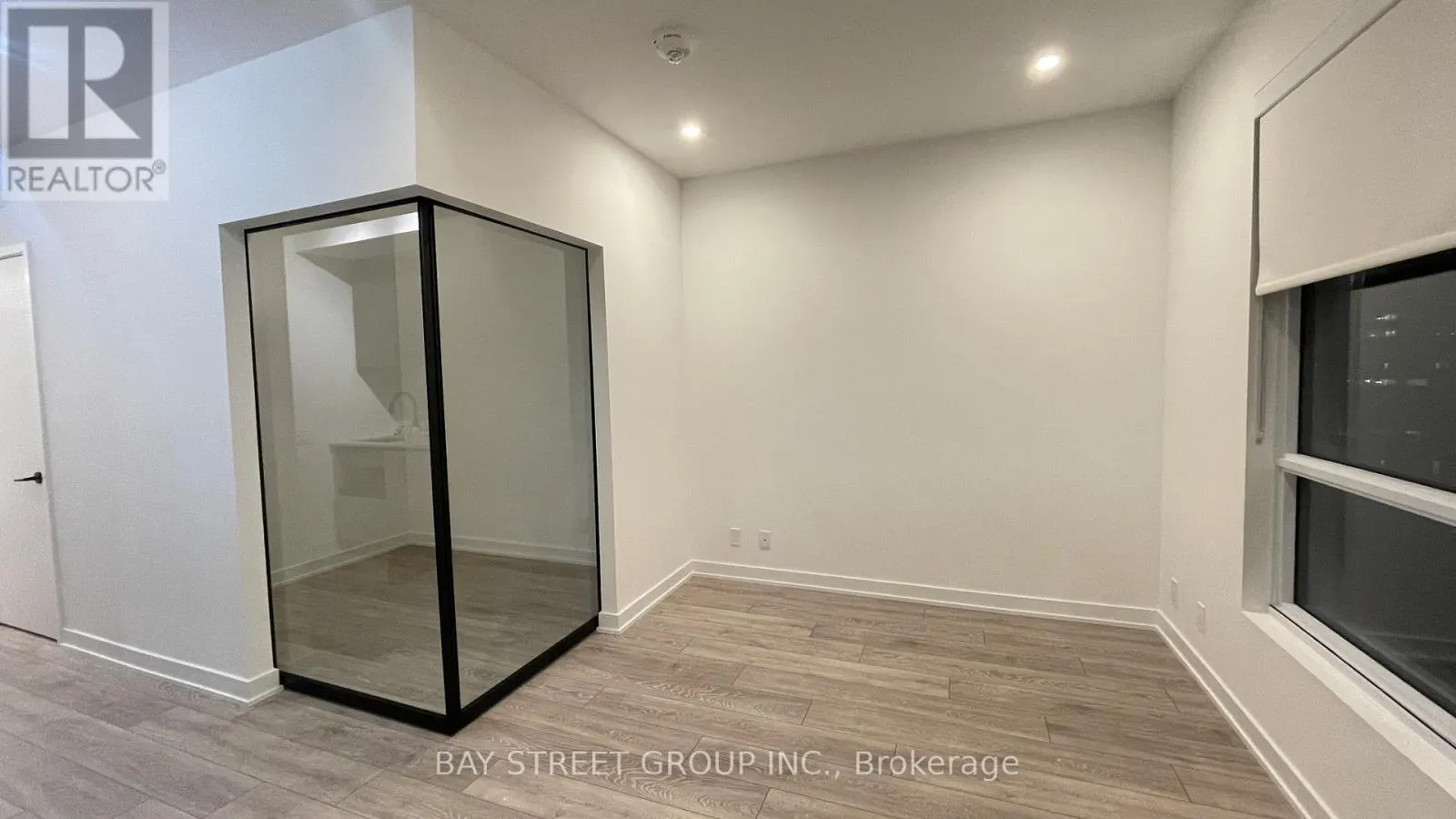 2111 - 108 PETER STREET