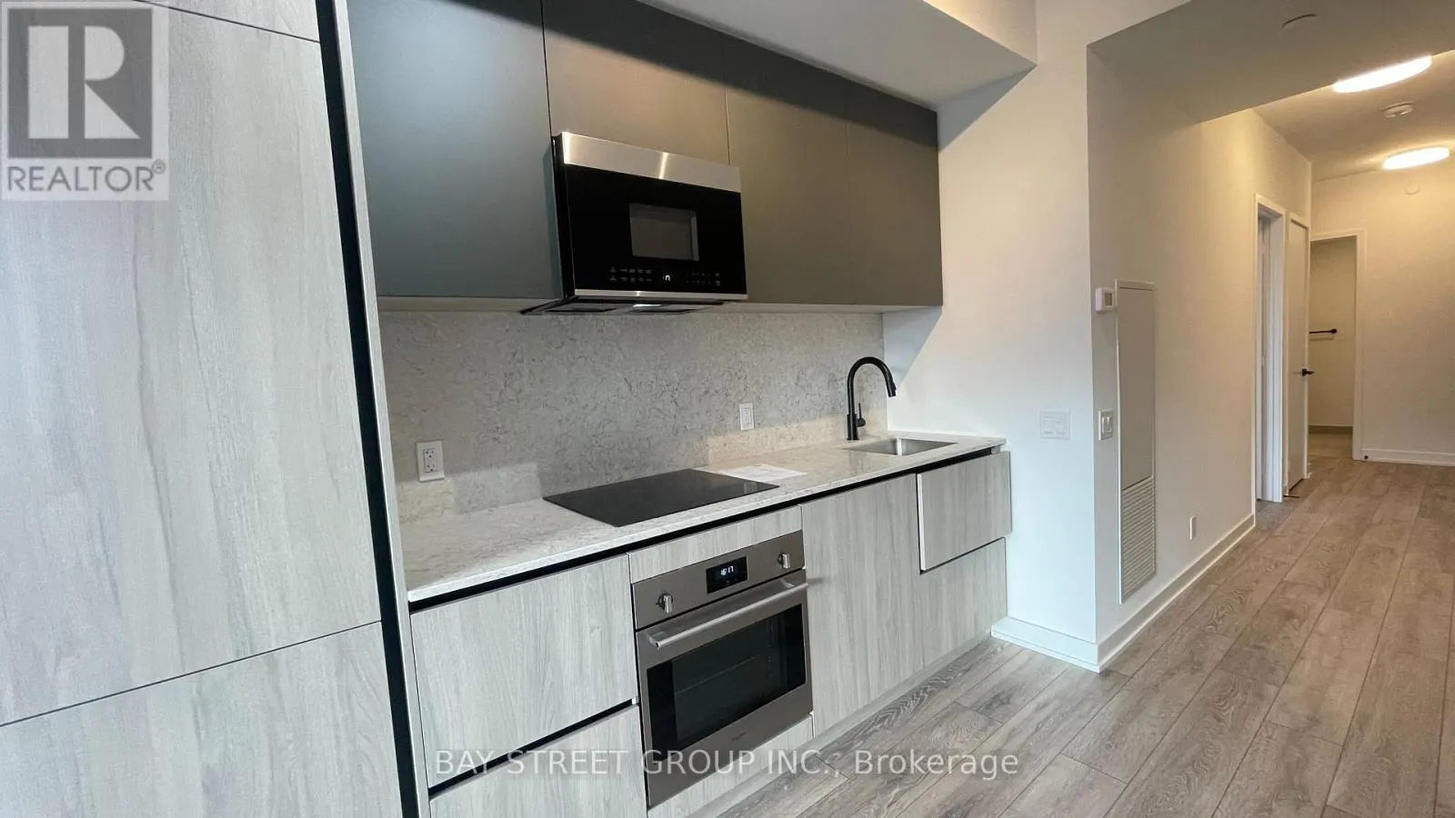 2111 - 108 PETER STREET