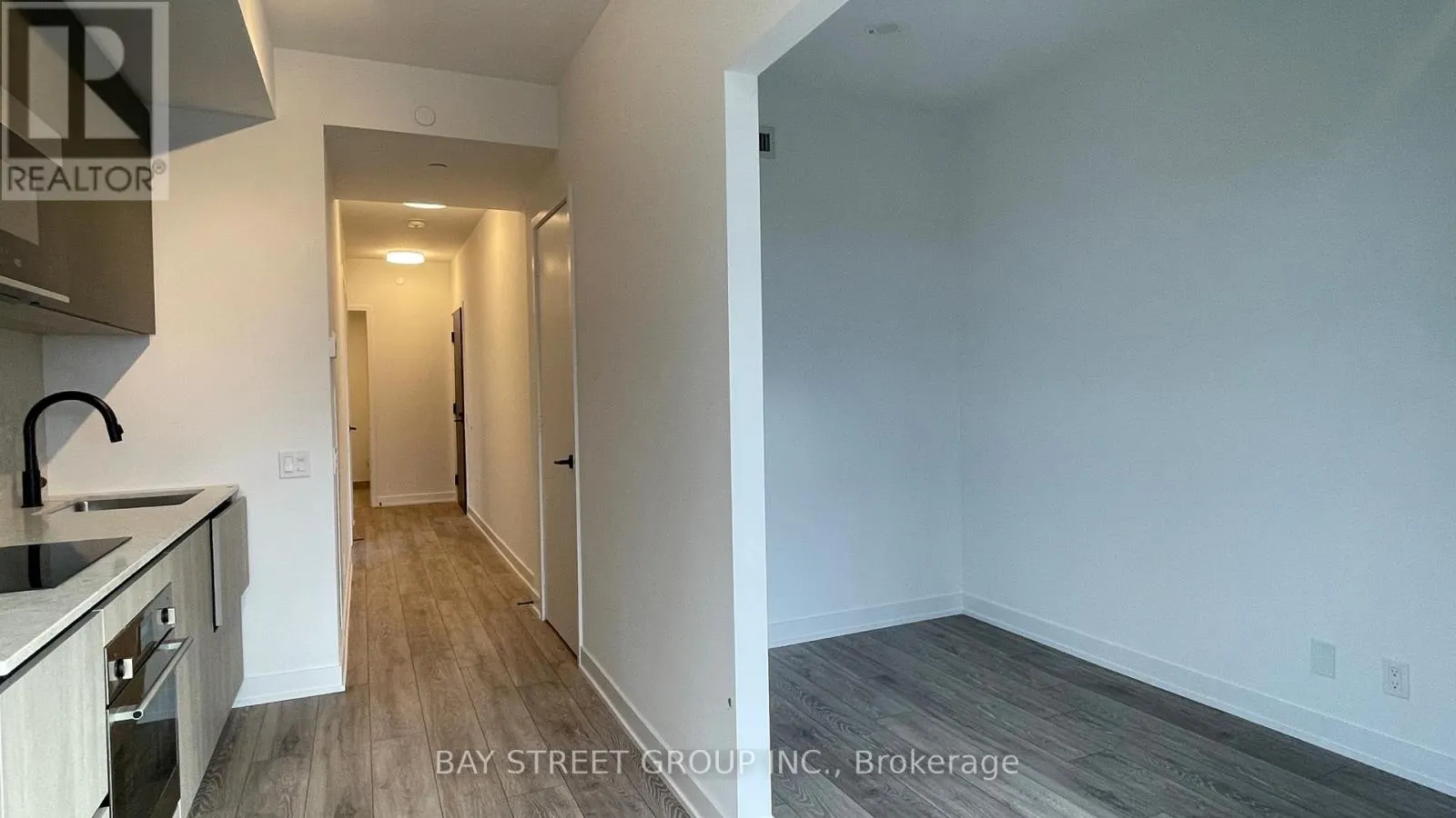 2111 - 108 PETER STREET