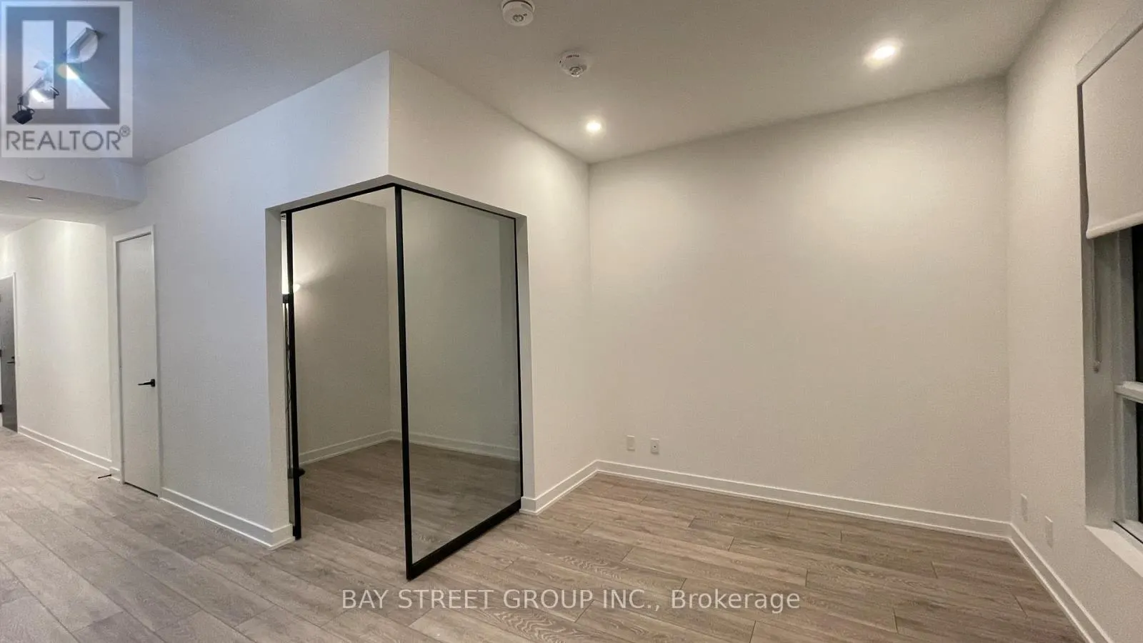 2111 - 108 PETER STREET