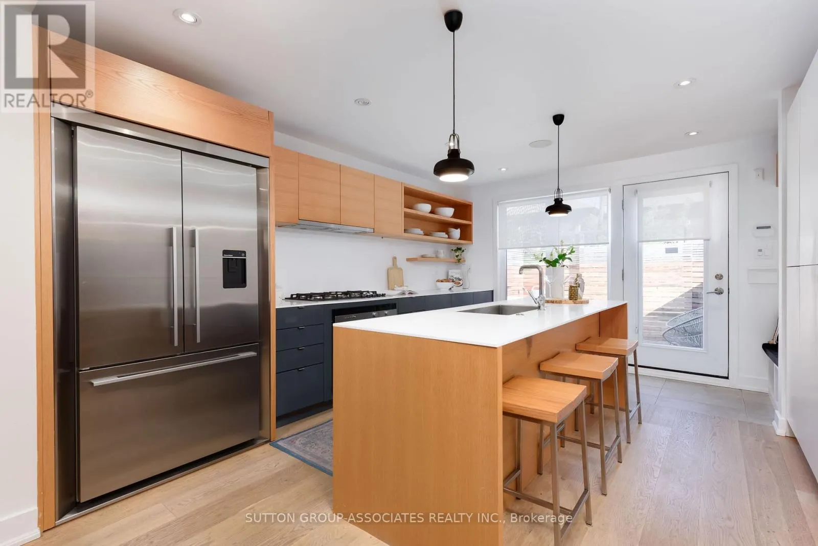 101 WINNETT AVENUE