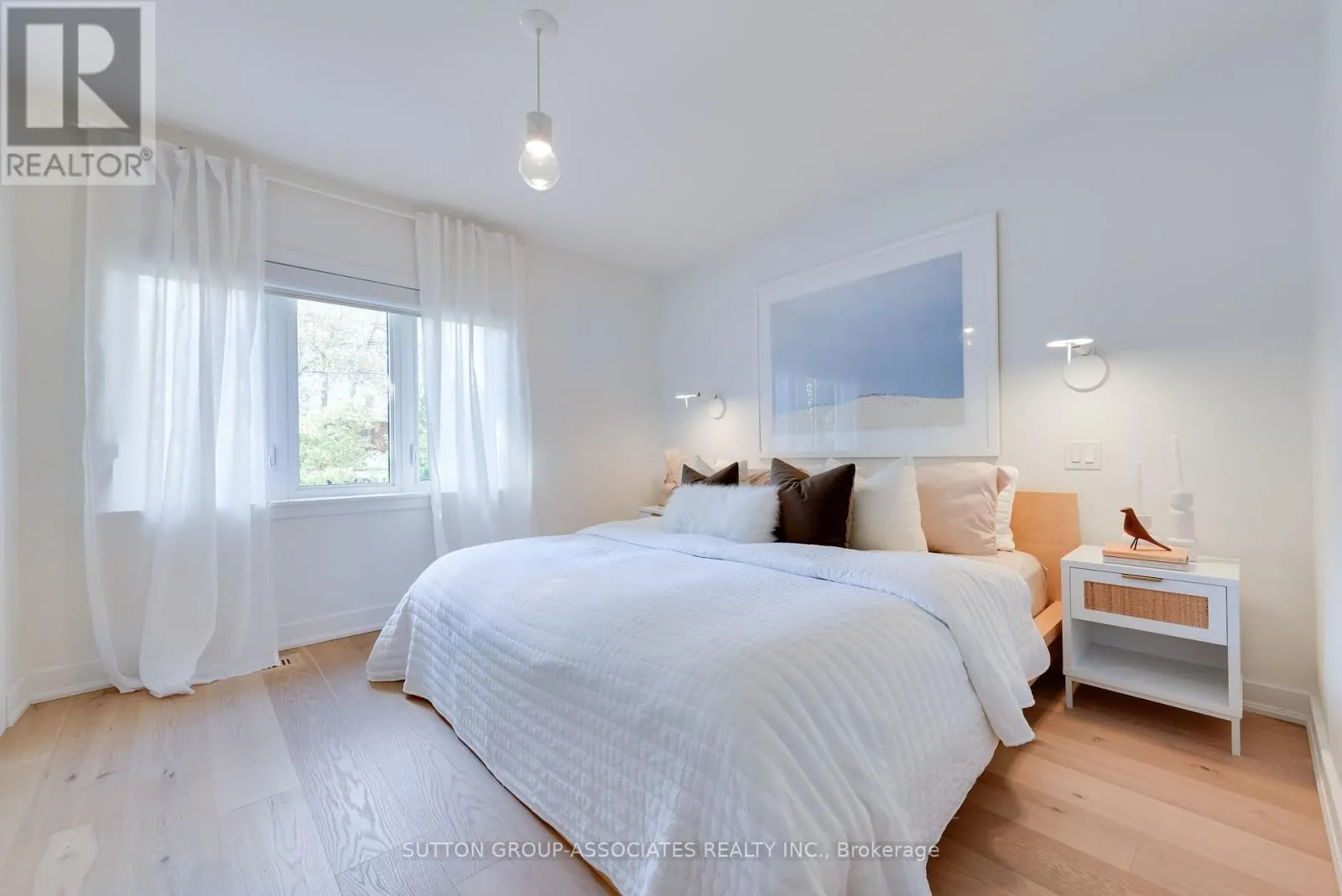 101 WINNETT AVENUE