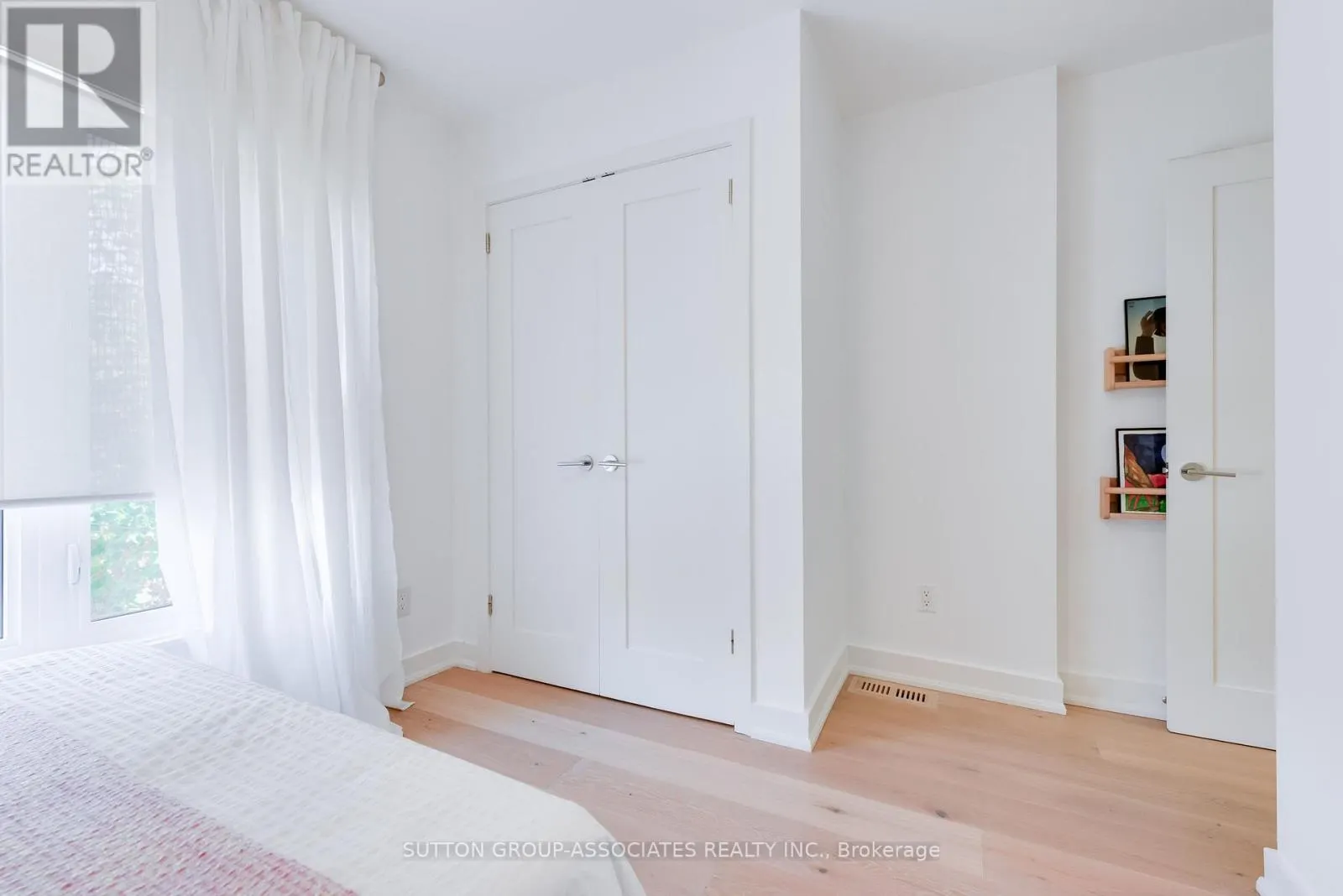 101 WINNETT AVENUE