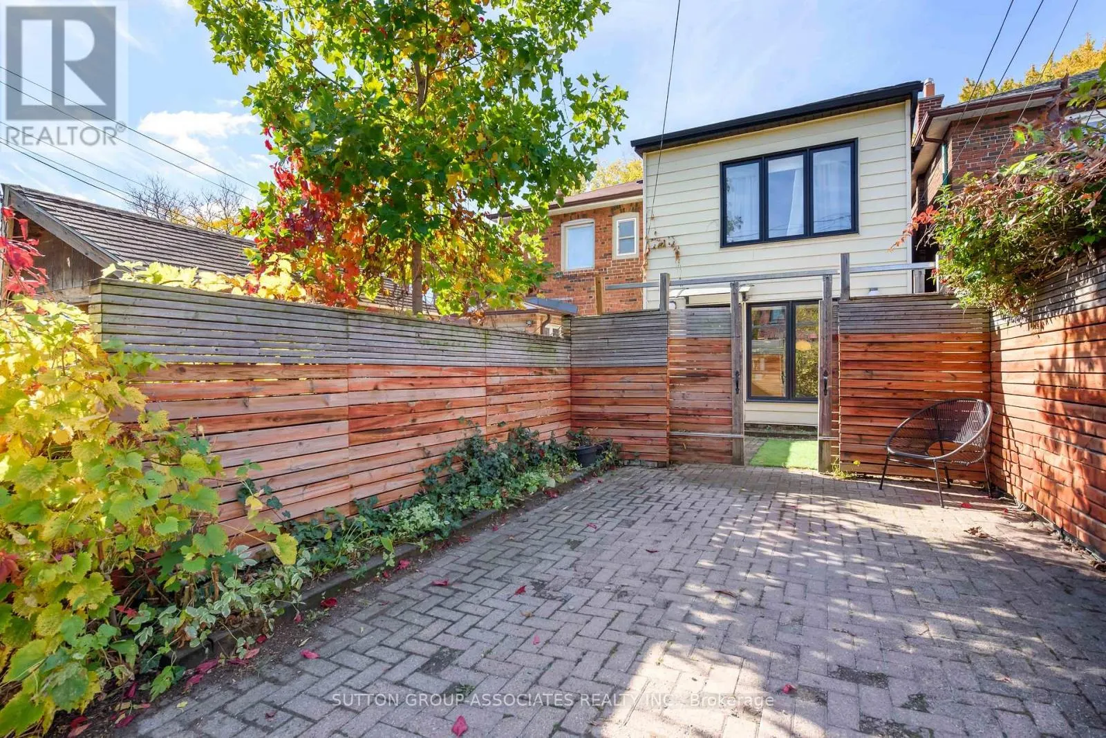 101 WINNETT AVENUE