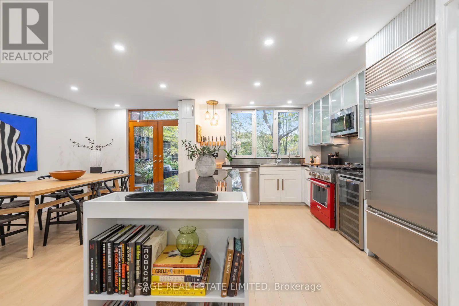 63 ASTLEY AVENUE