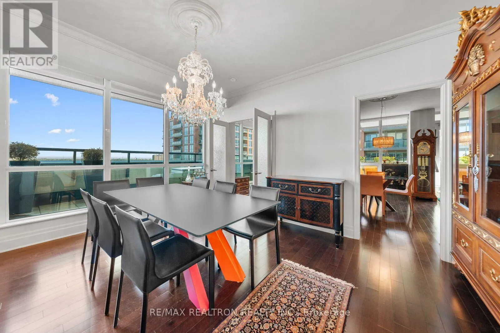 1108 - 525 WILSON AVENUE