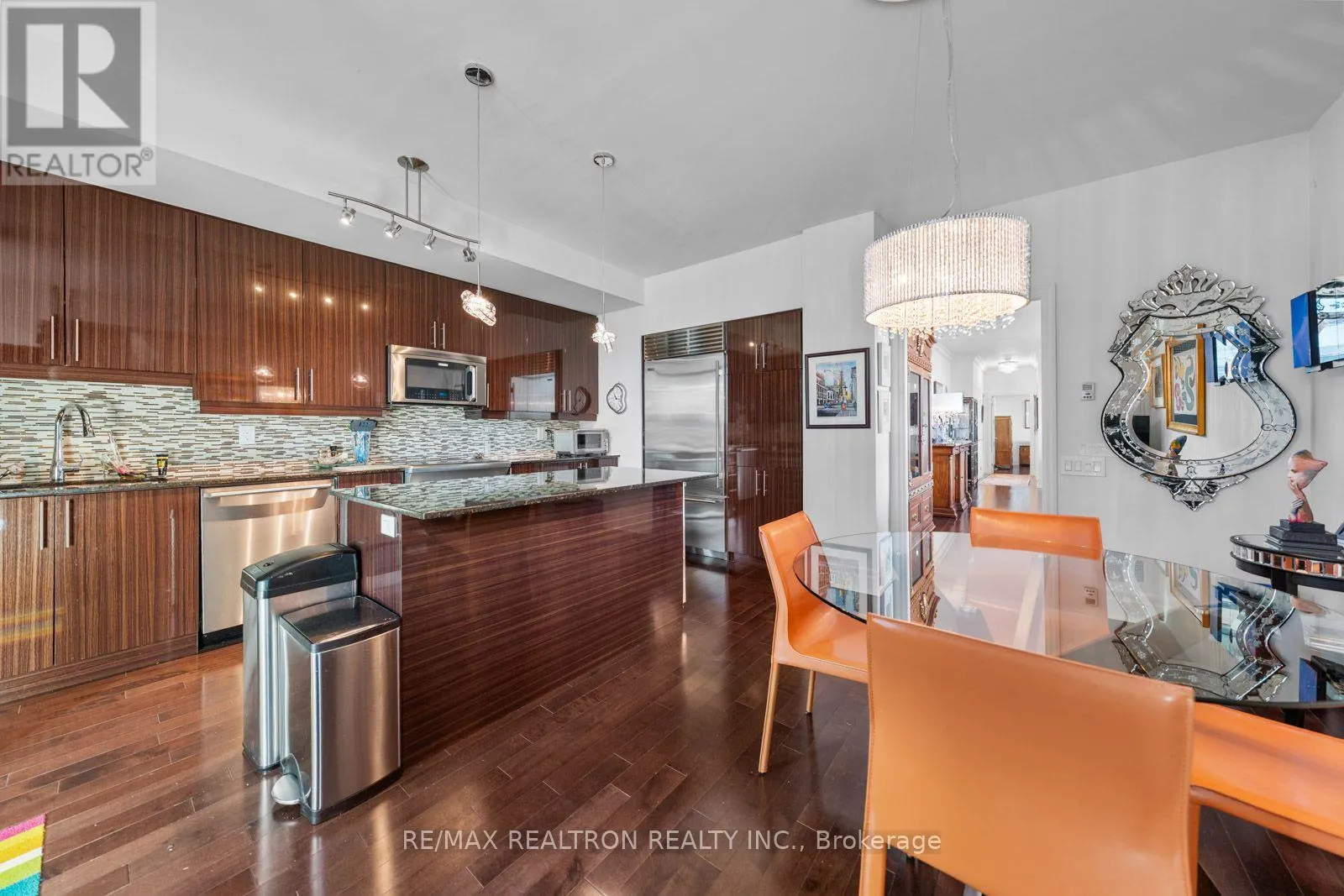 1108 - 525 WILSON AVENUE