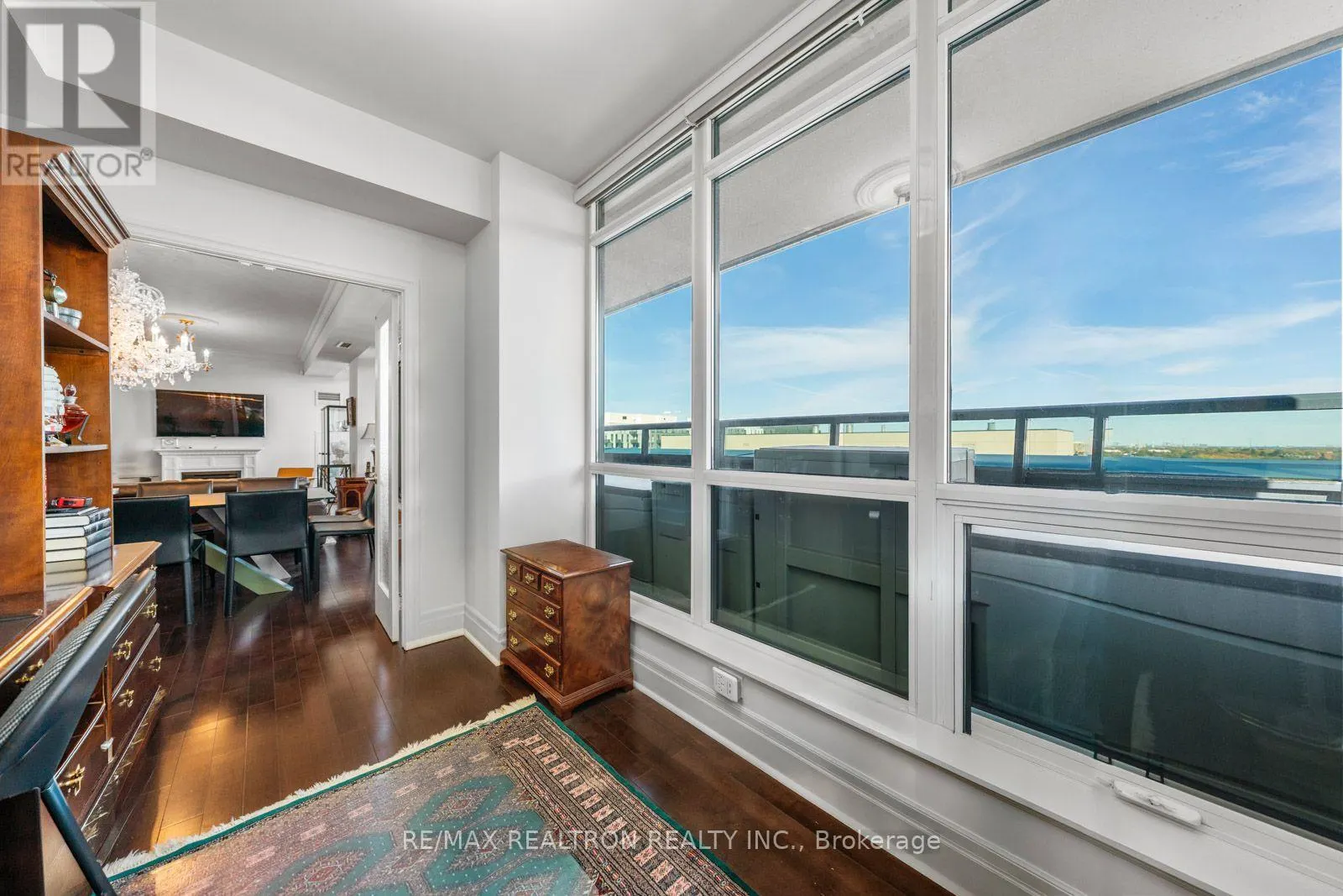 1108 - 525 WILSON AVENUE