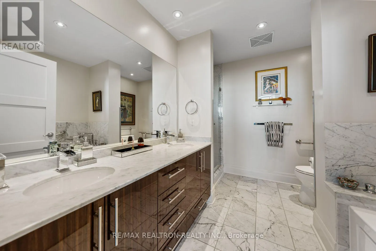 1108 - 525 WILSON AVENUE