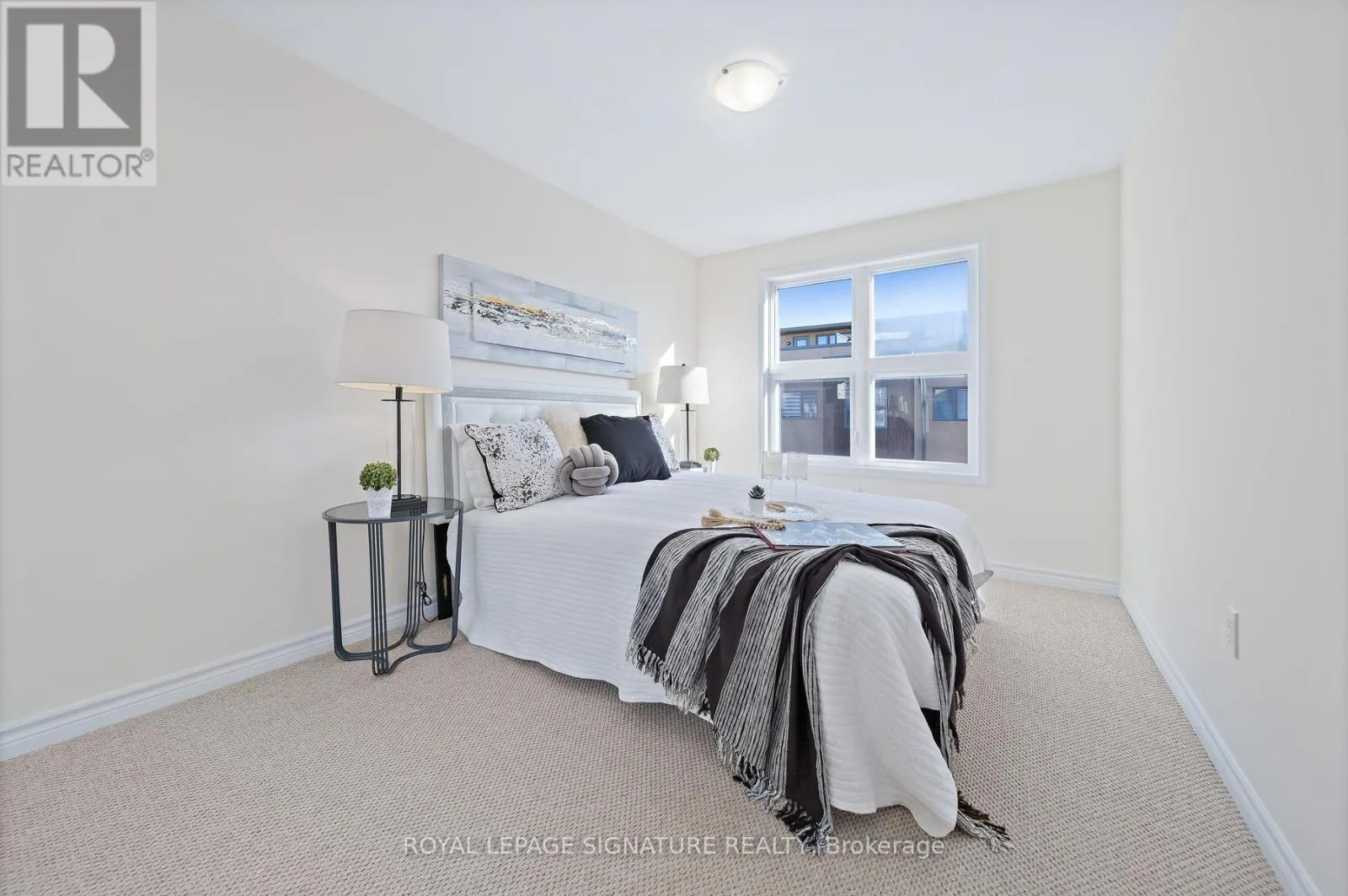 42 - 30 CURLEW DRIVE