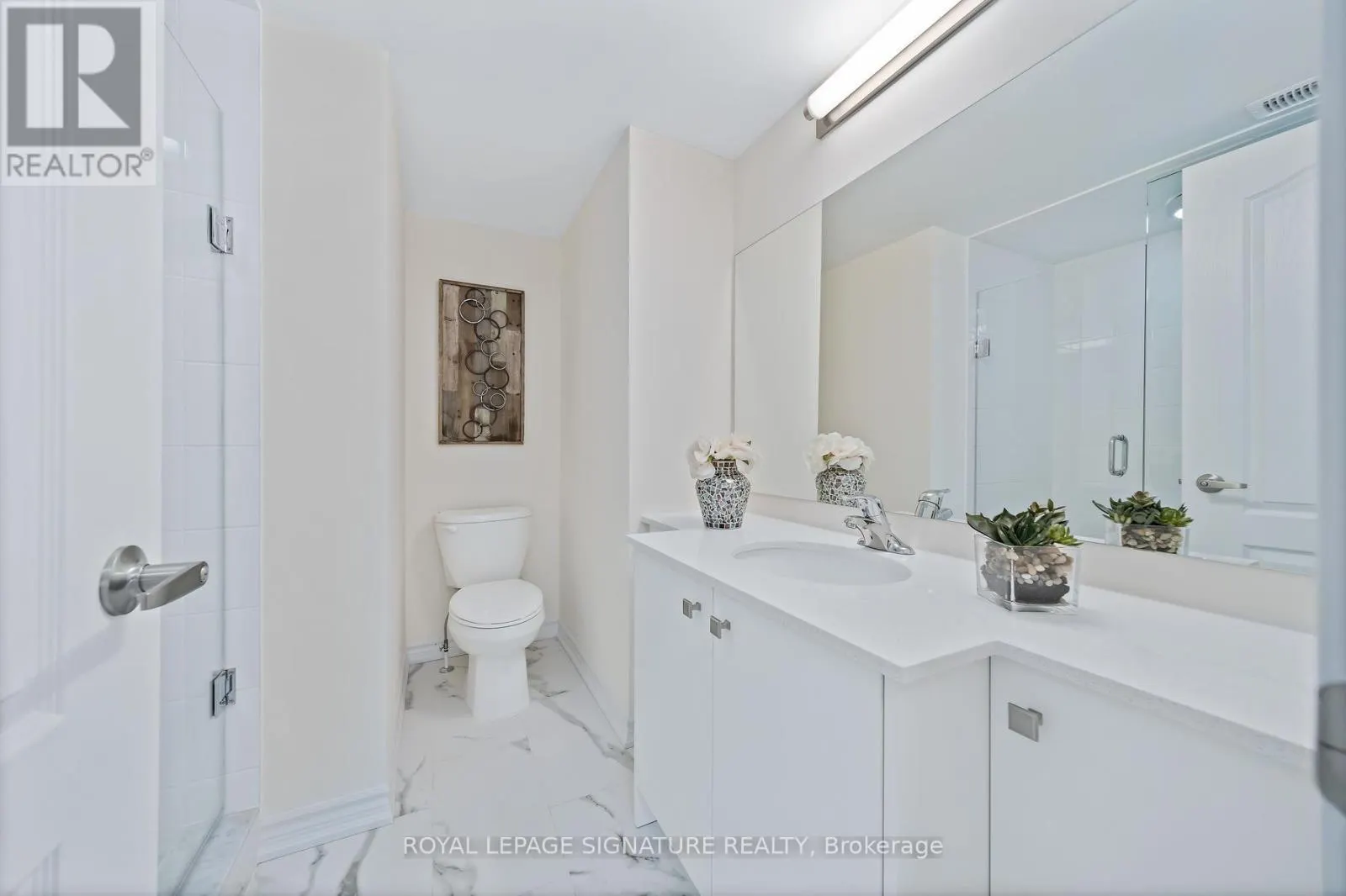 42 - 30 CURLEW DRIVE
