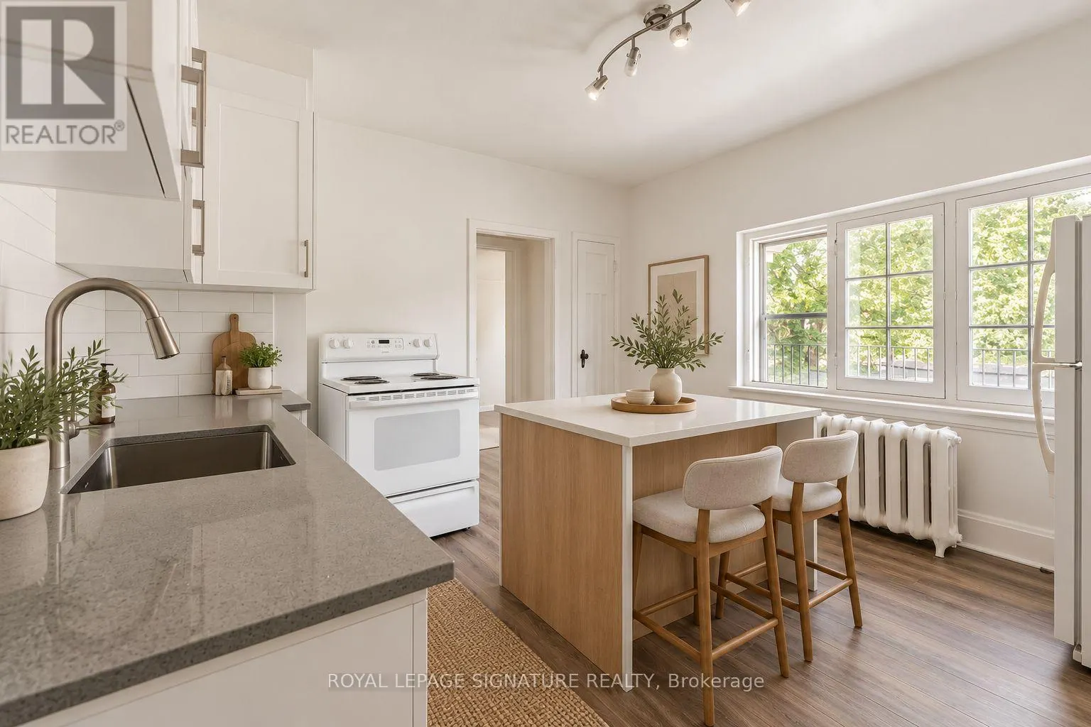 2A - 388 PALMERSTON BOULEVARD