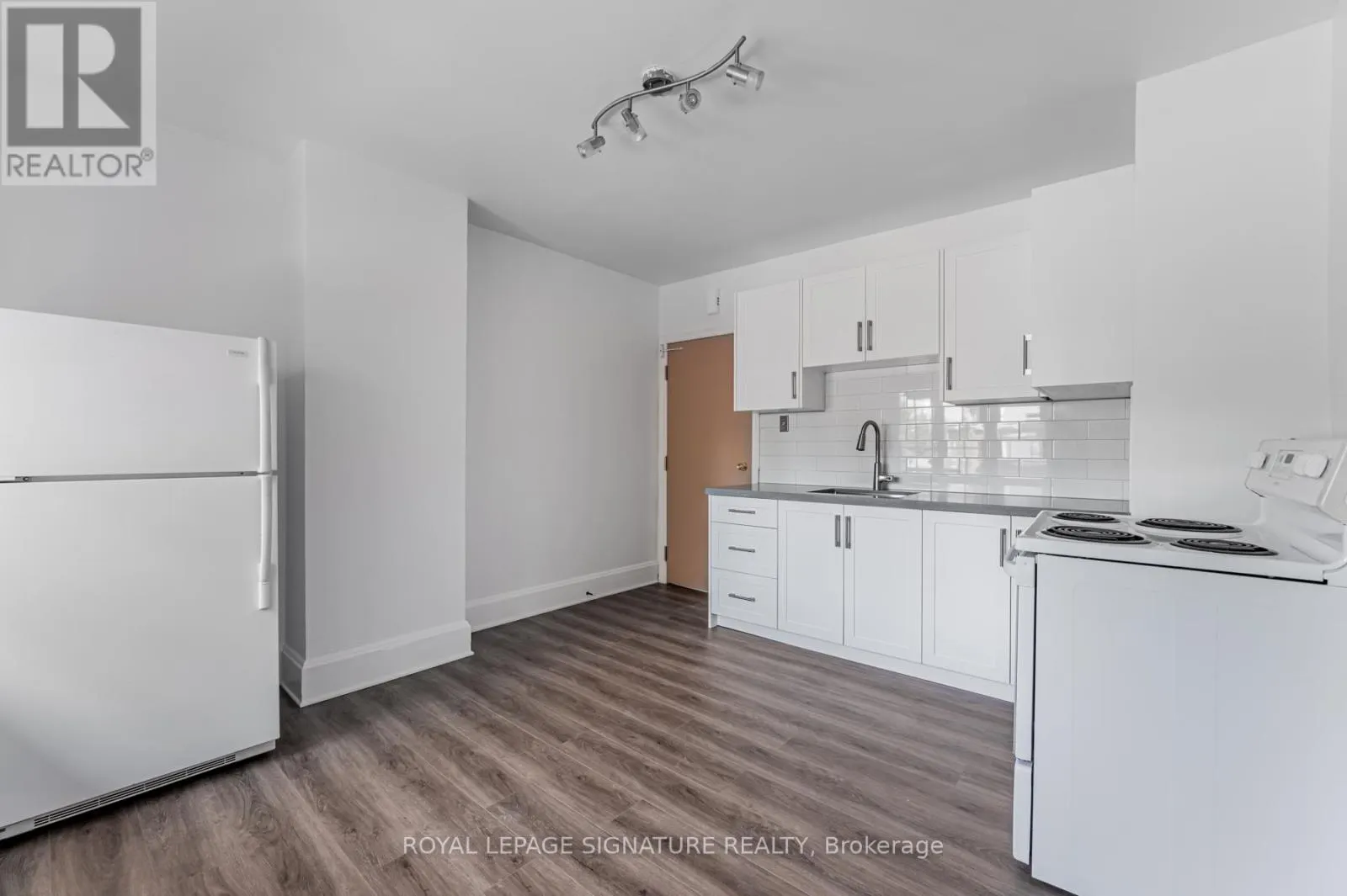 2A - 388 PALMERSTON BOULEVARD
