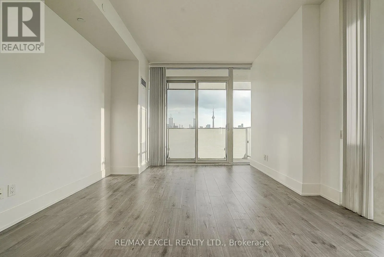 2201 - 200 BLOOR STREET W