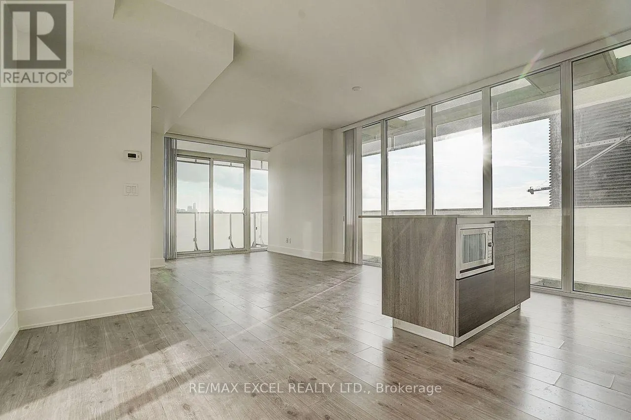2201 - 200 BLOOR STREET W