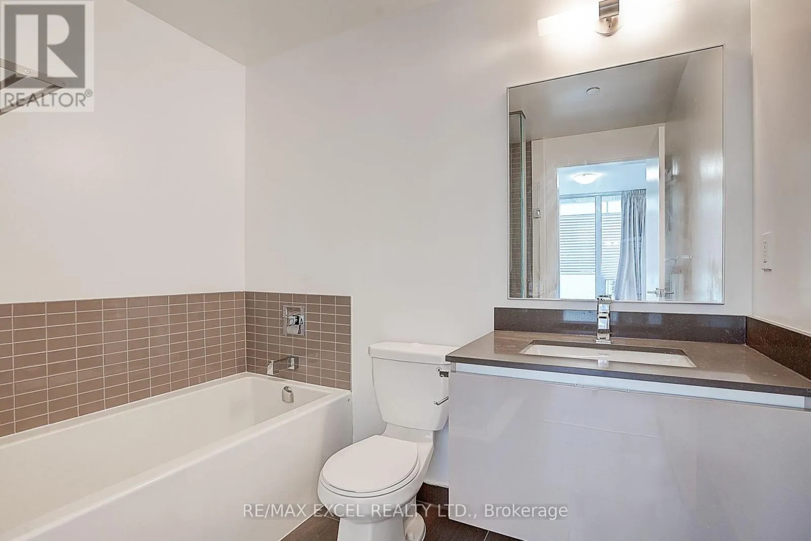 2201 - 200 BLOOR STREET W