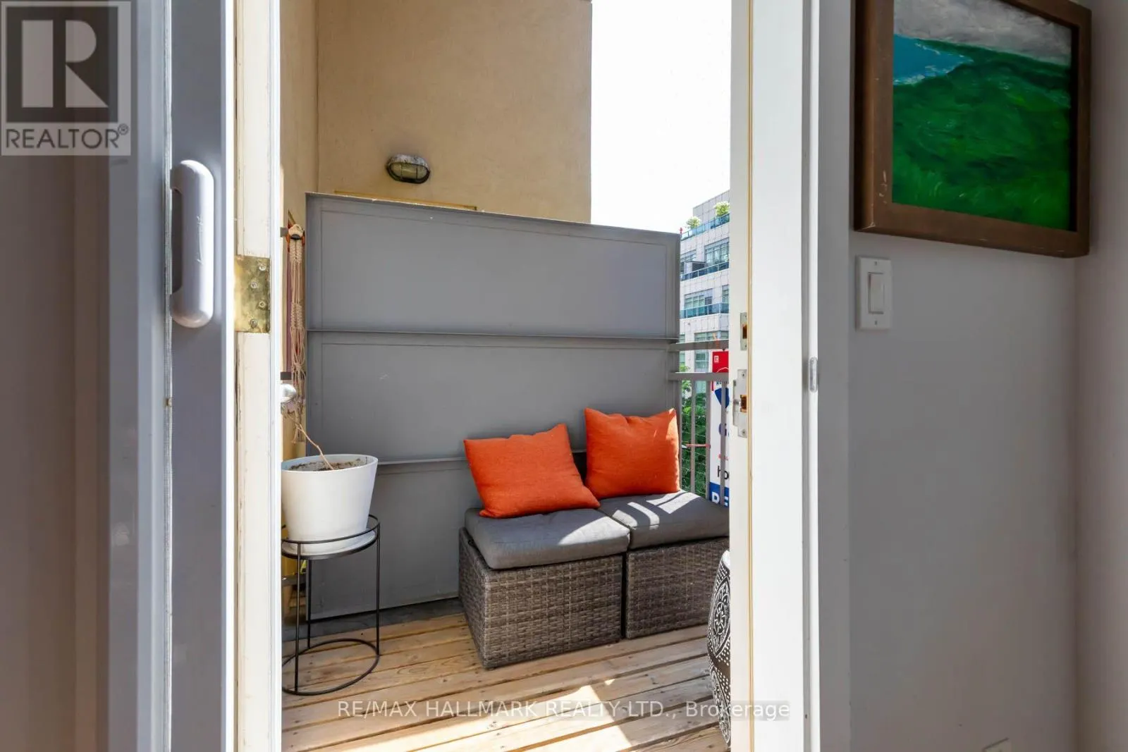 314 - 21 EARL STREET