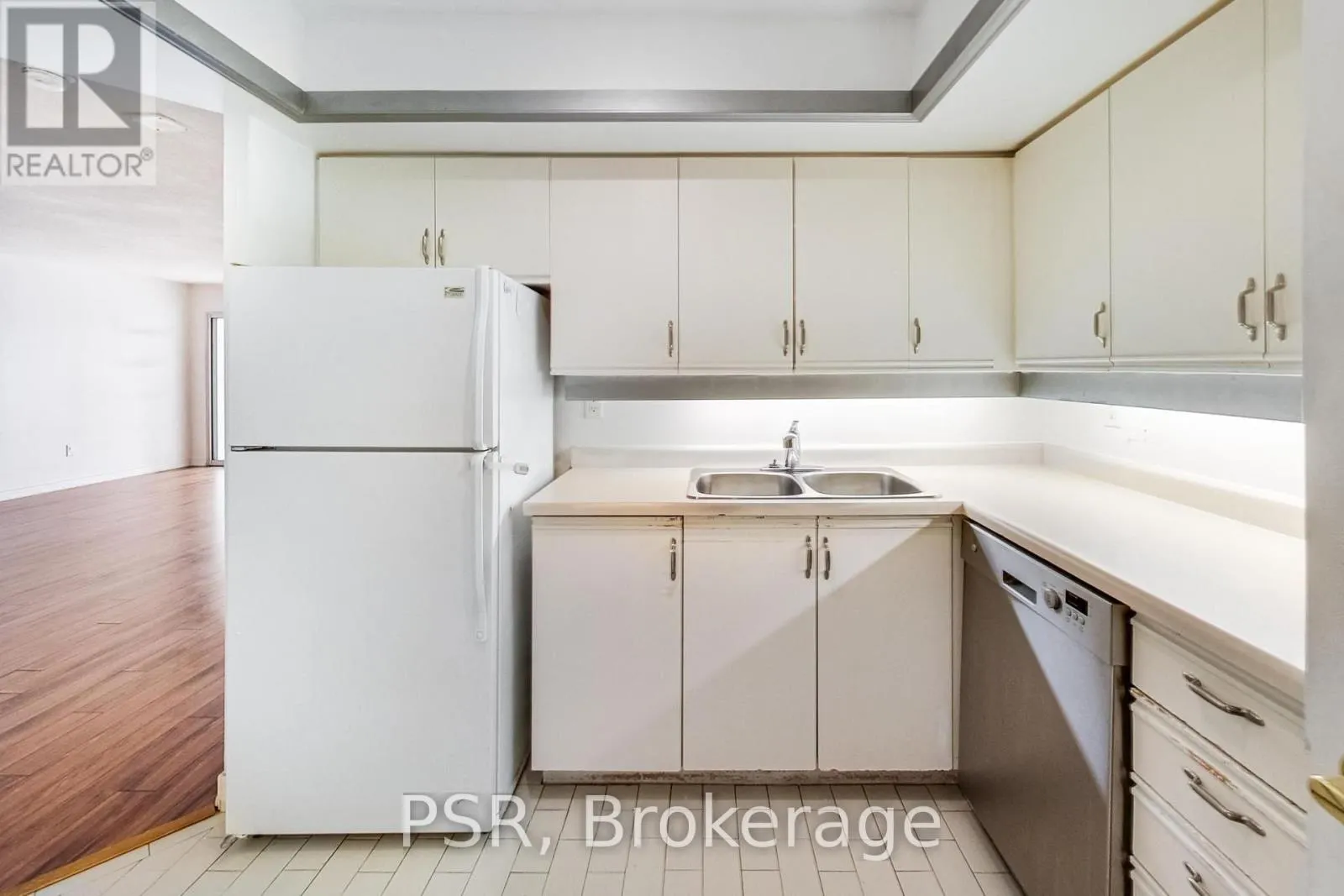 510 - 65 SCADDING AVENUE