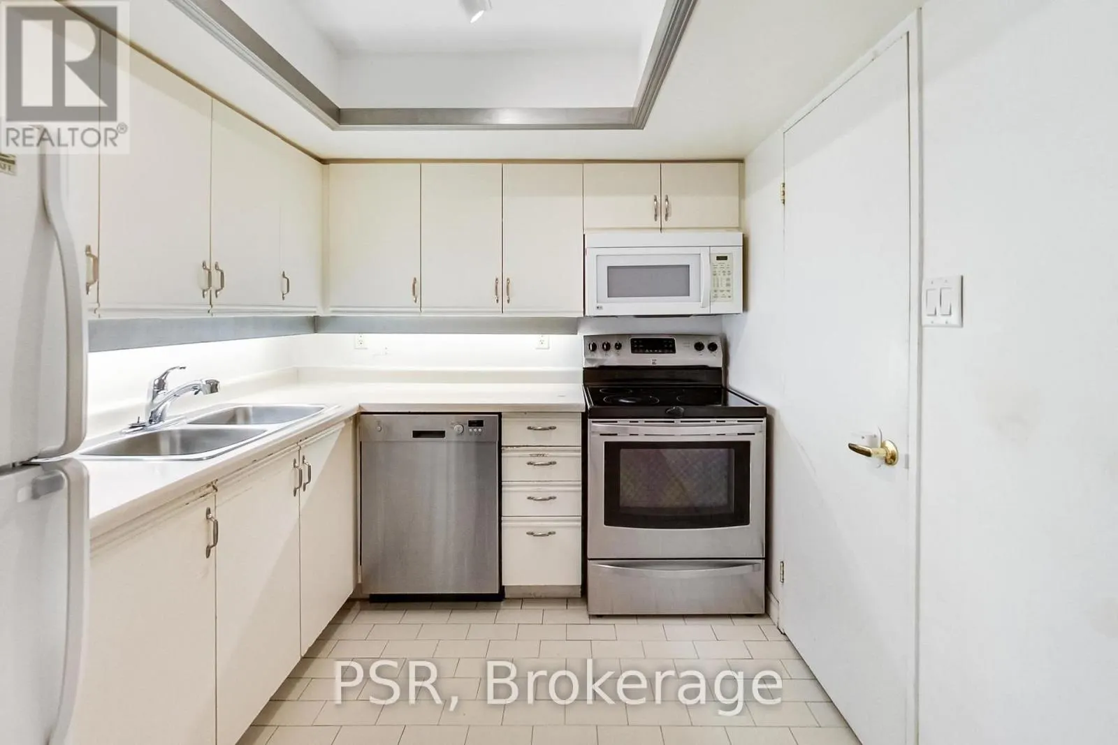 510 - 65 SCADDING AVENUE