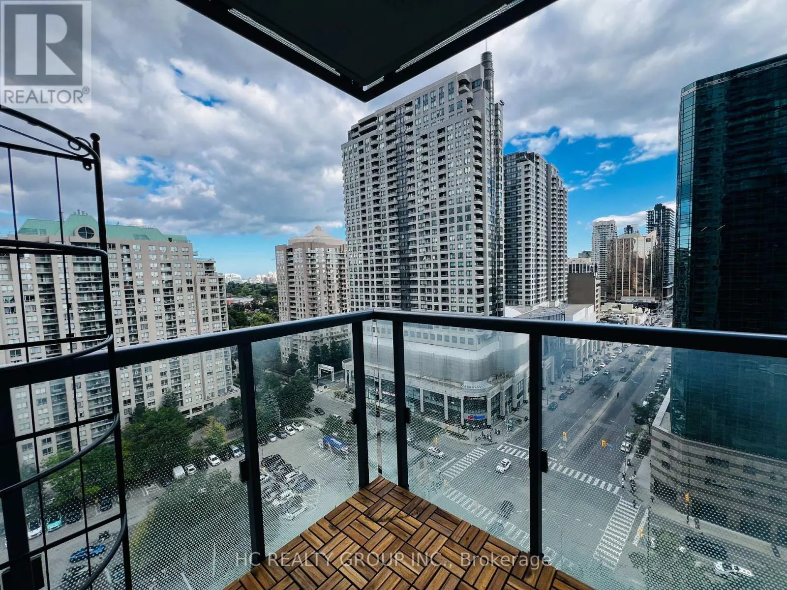 1712 - 5168 YONGE STREET