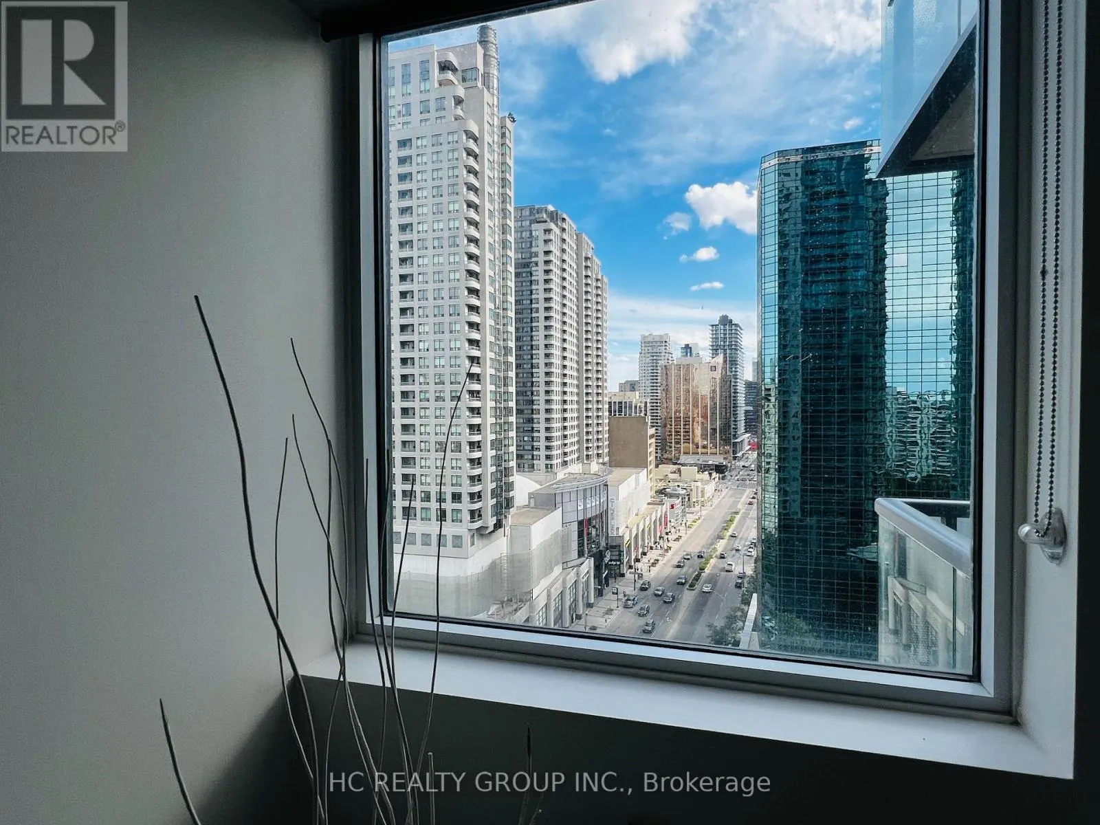 1712 - 5168 YONGE STREET
