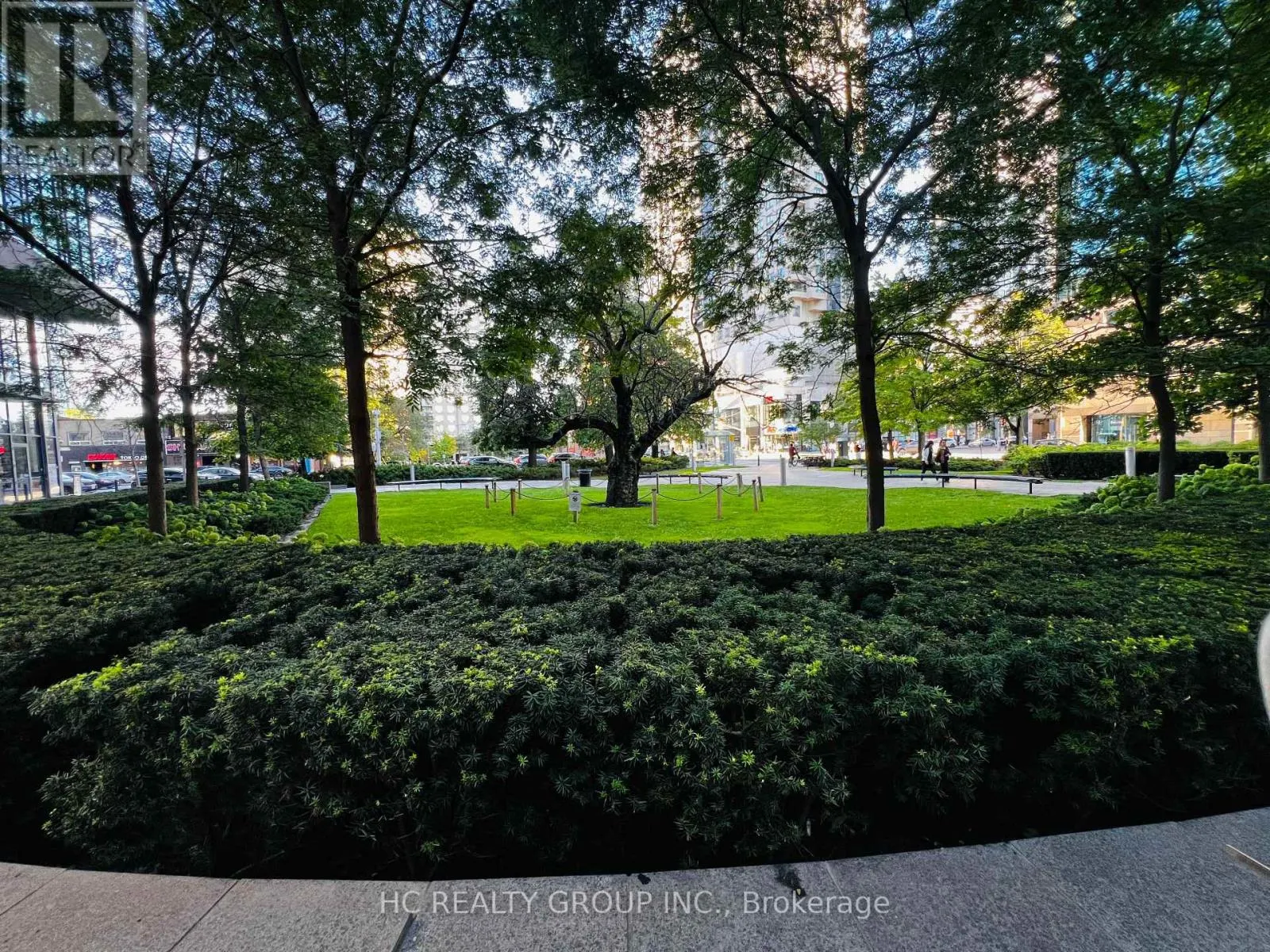 1712 - 5168 YONGE STREET