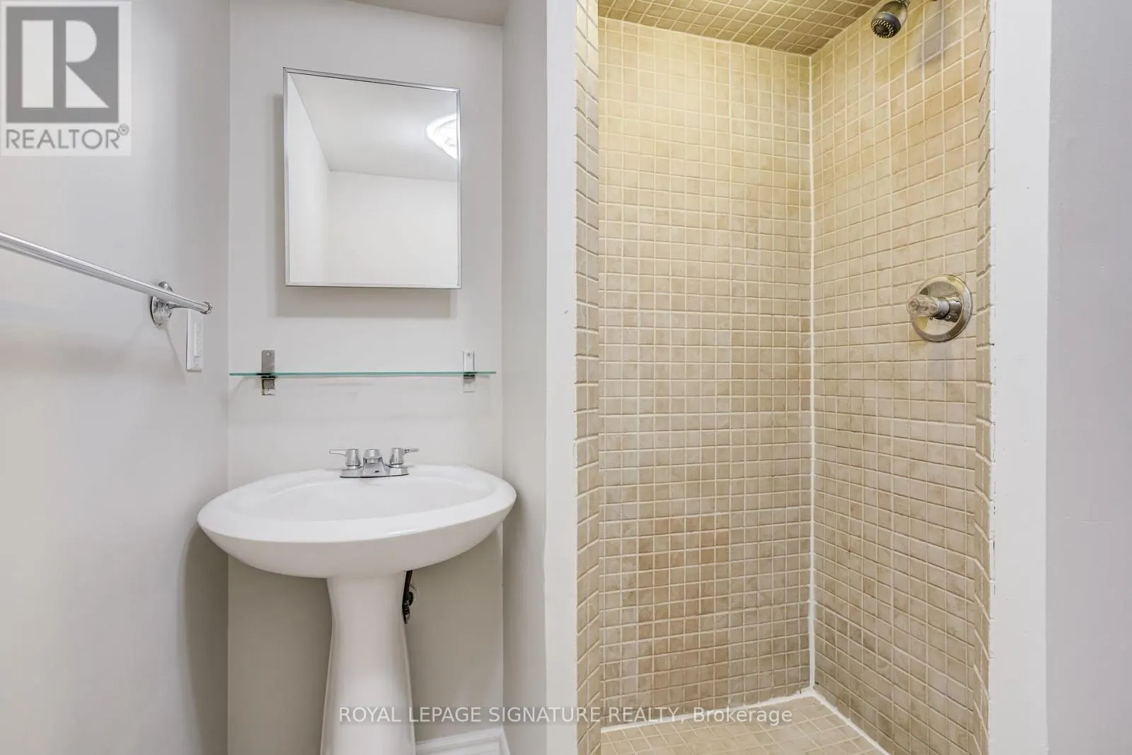 22 PAINSWICK CRESCENT