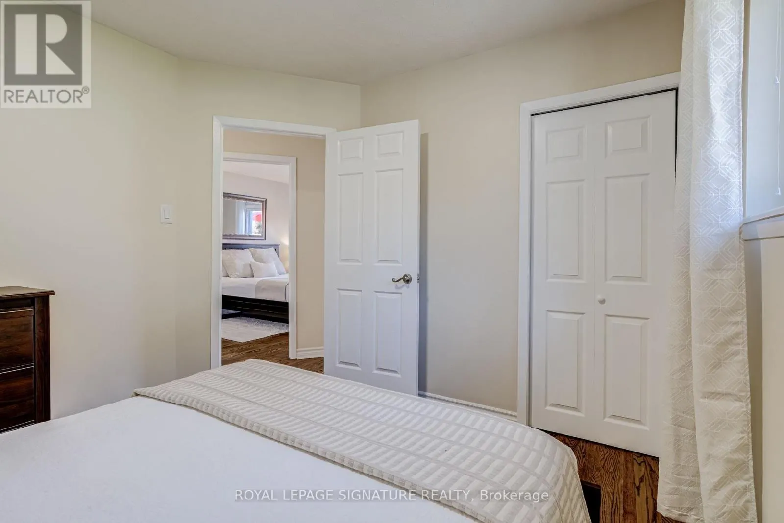 22 PAINSWICK CRESCENT