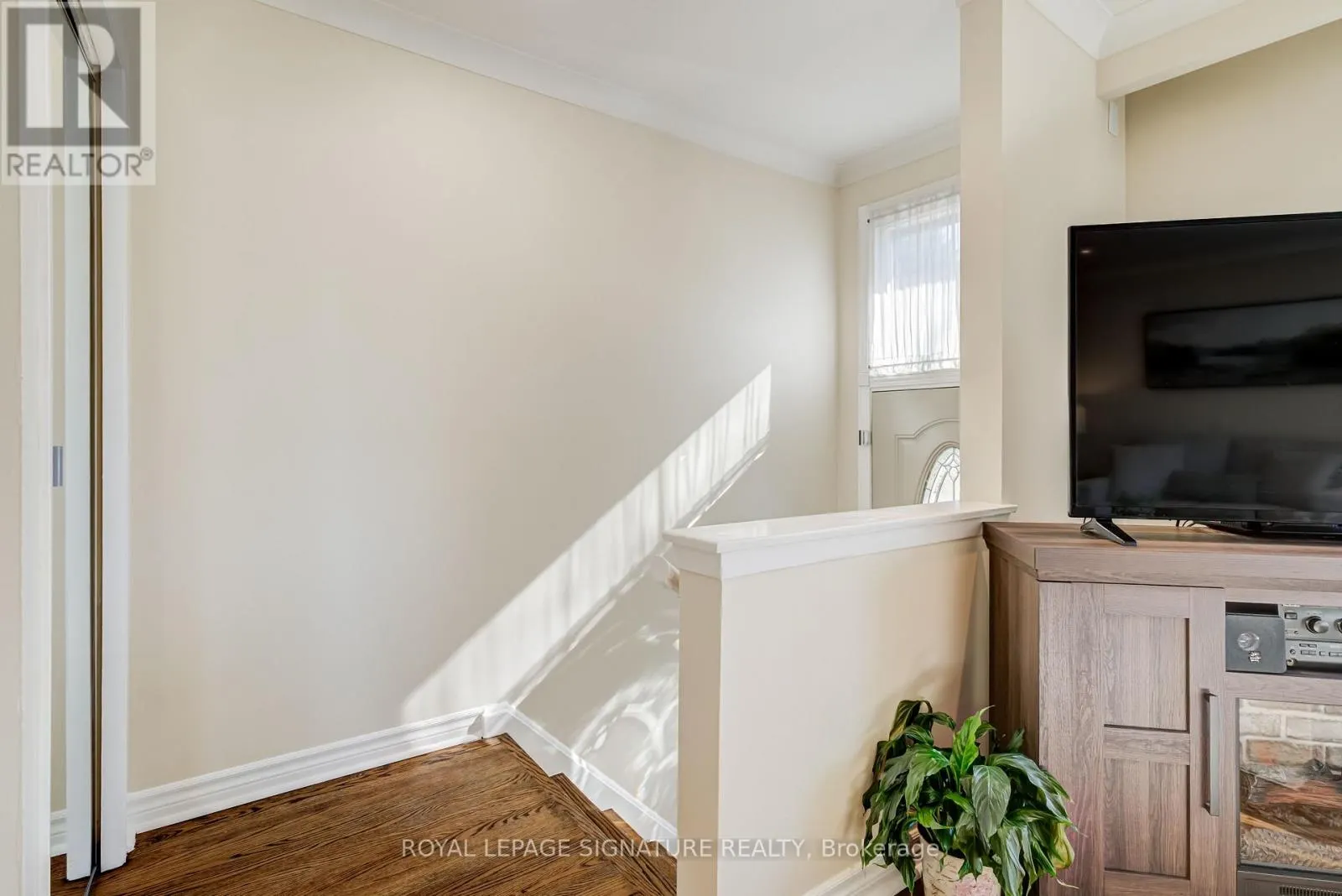 22 PAINSWICK CRESCENT