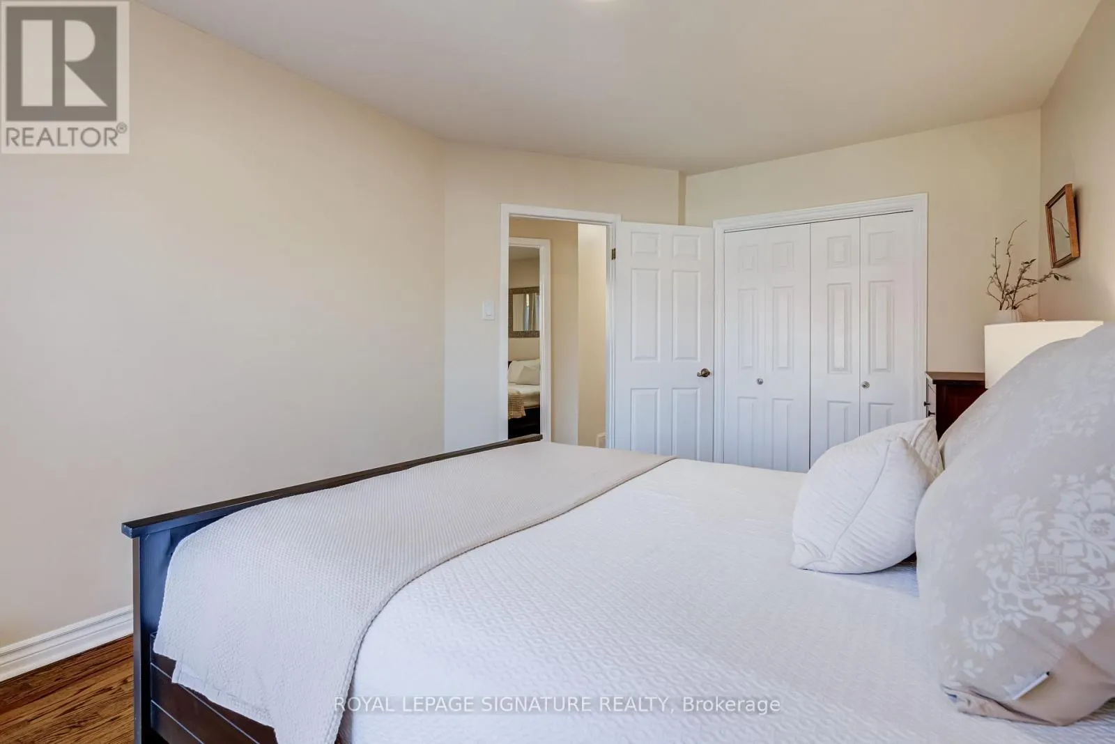 22 PAINSWICK CRESCENT