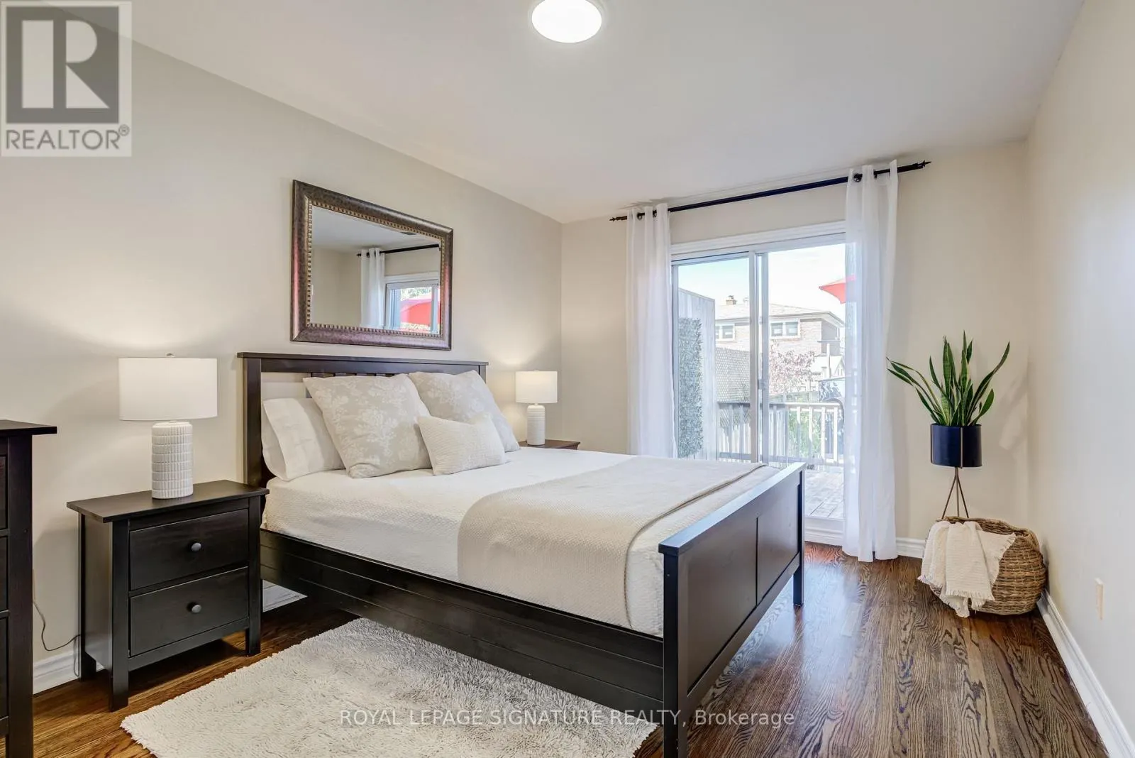 22 PAINSWICK CRESCENT