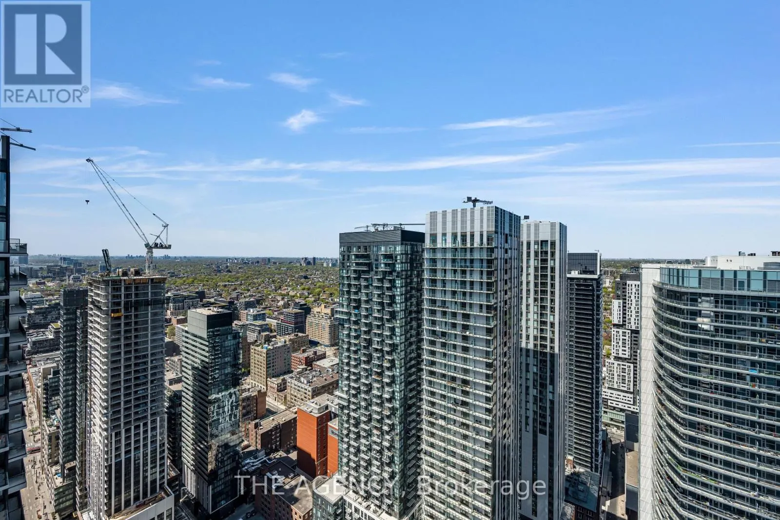 PH05 - 327 KING STREET W
