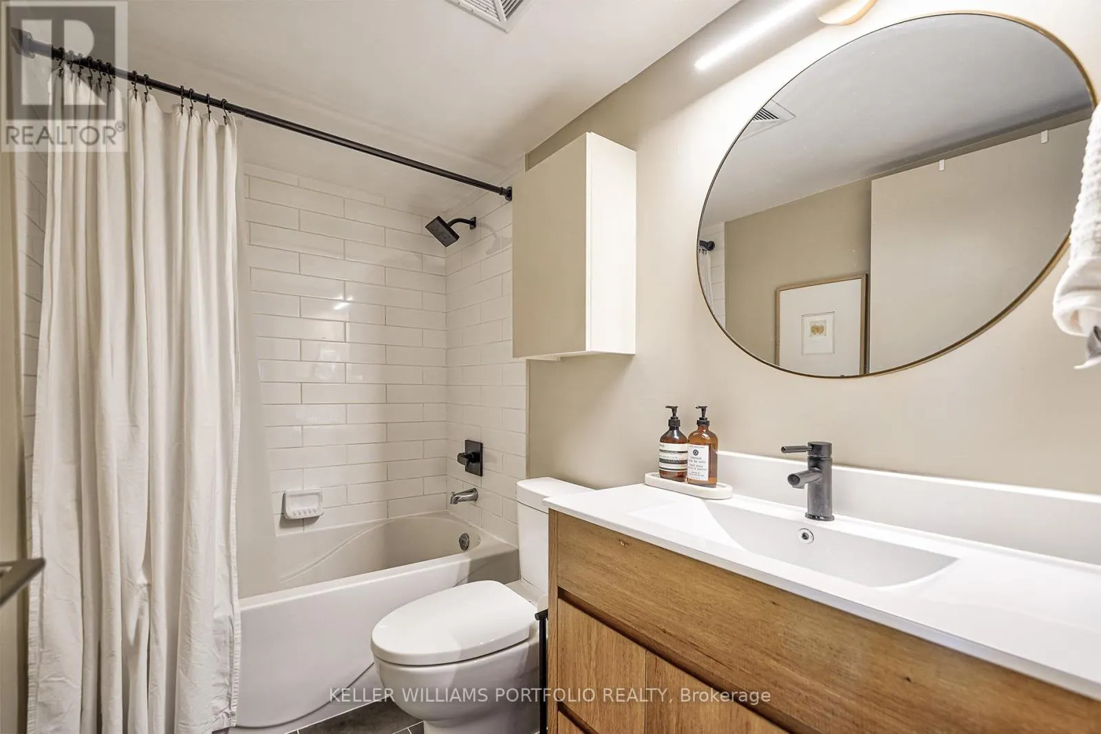 N507 - 1169 QUEEN STREET W
