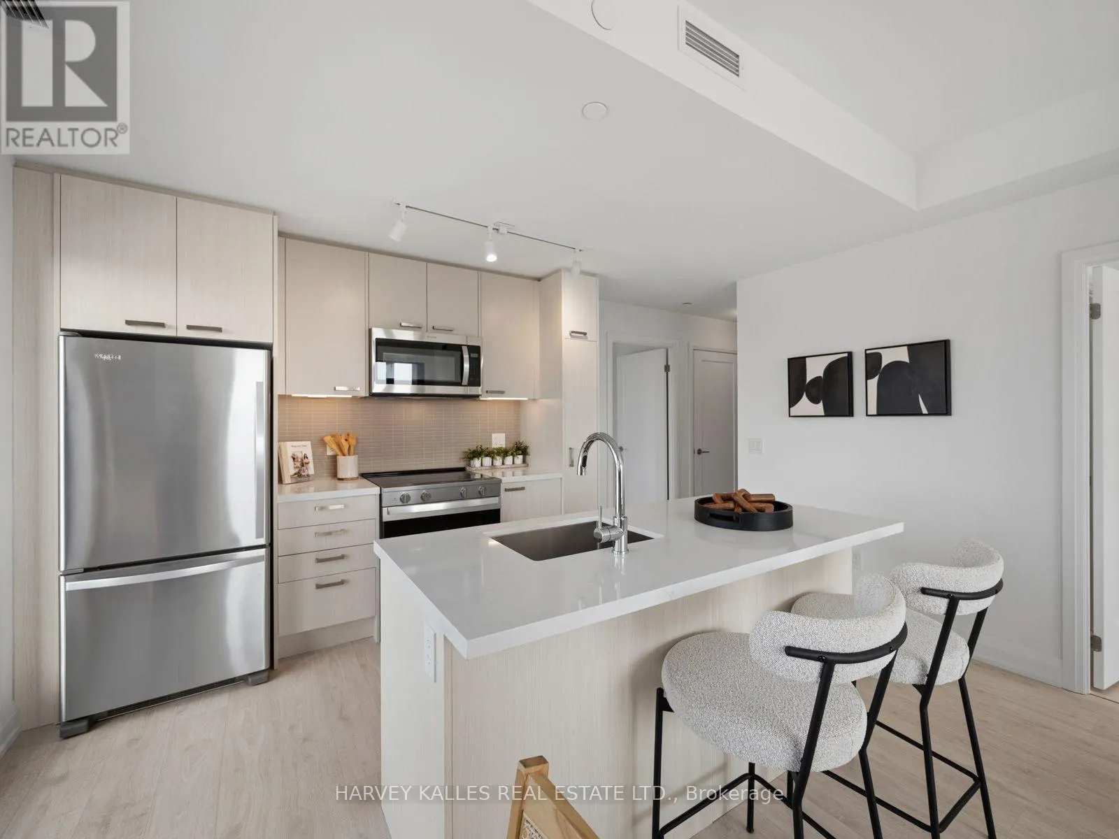 2607 - 20 SOUDAN AVENUE