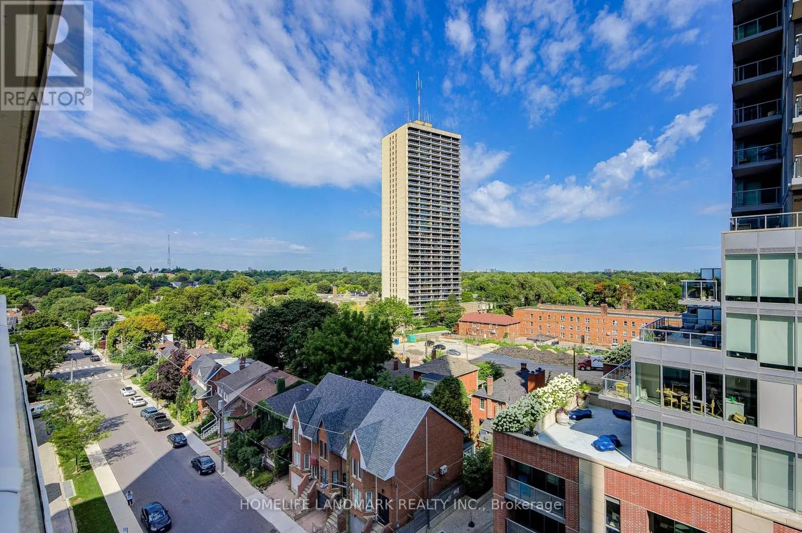 601 - 33 HELENDALE AVENUE