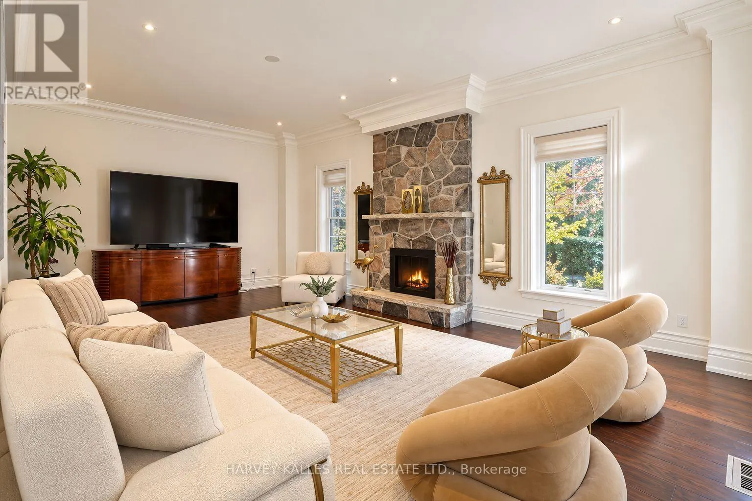 11 YORK ROAD